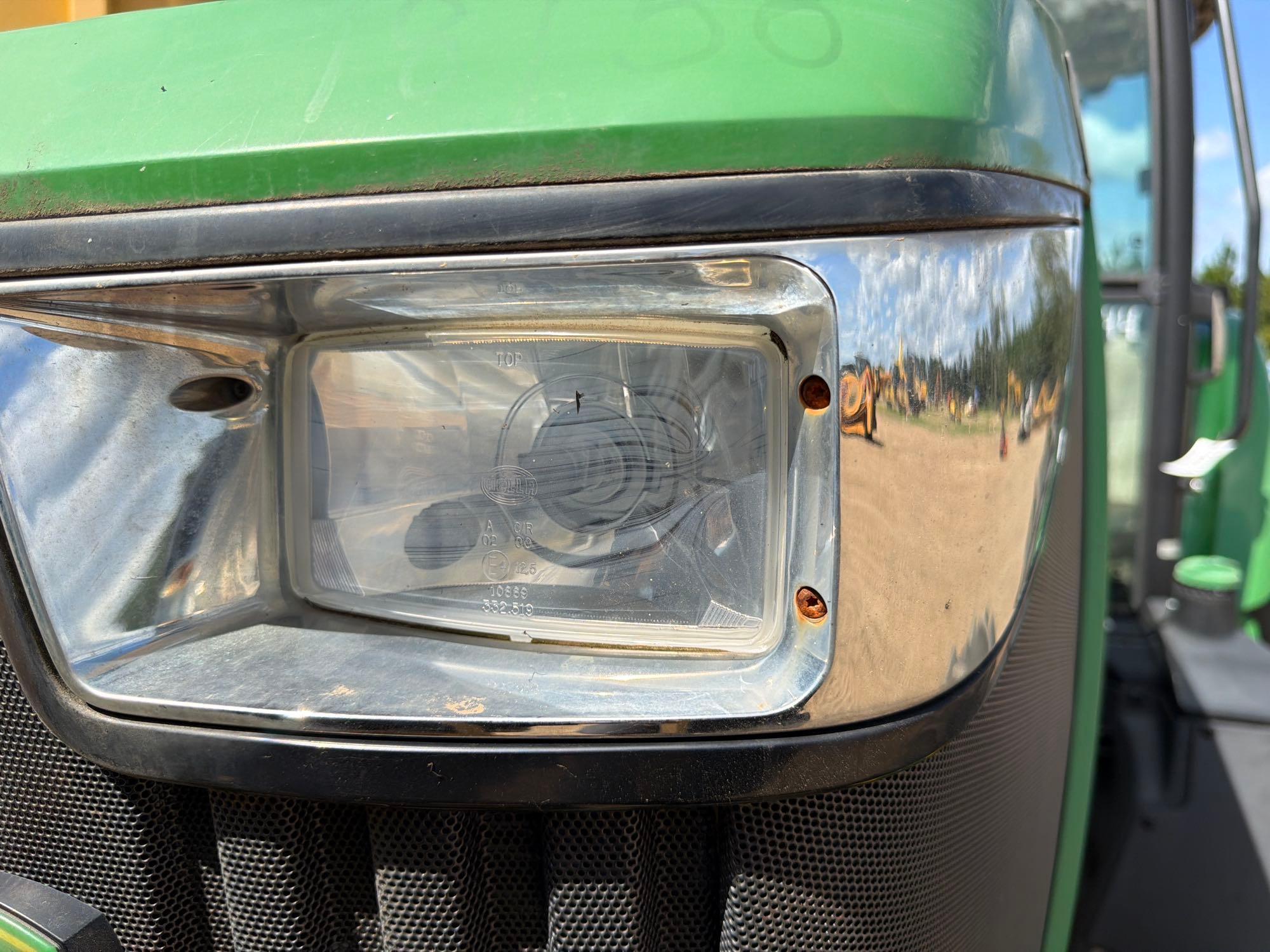 John Deere 5100E