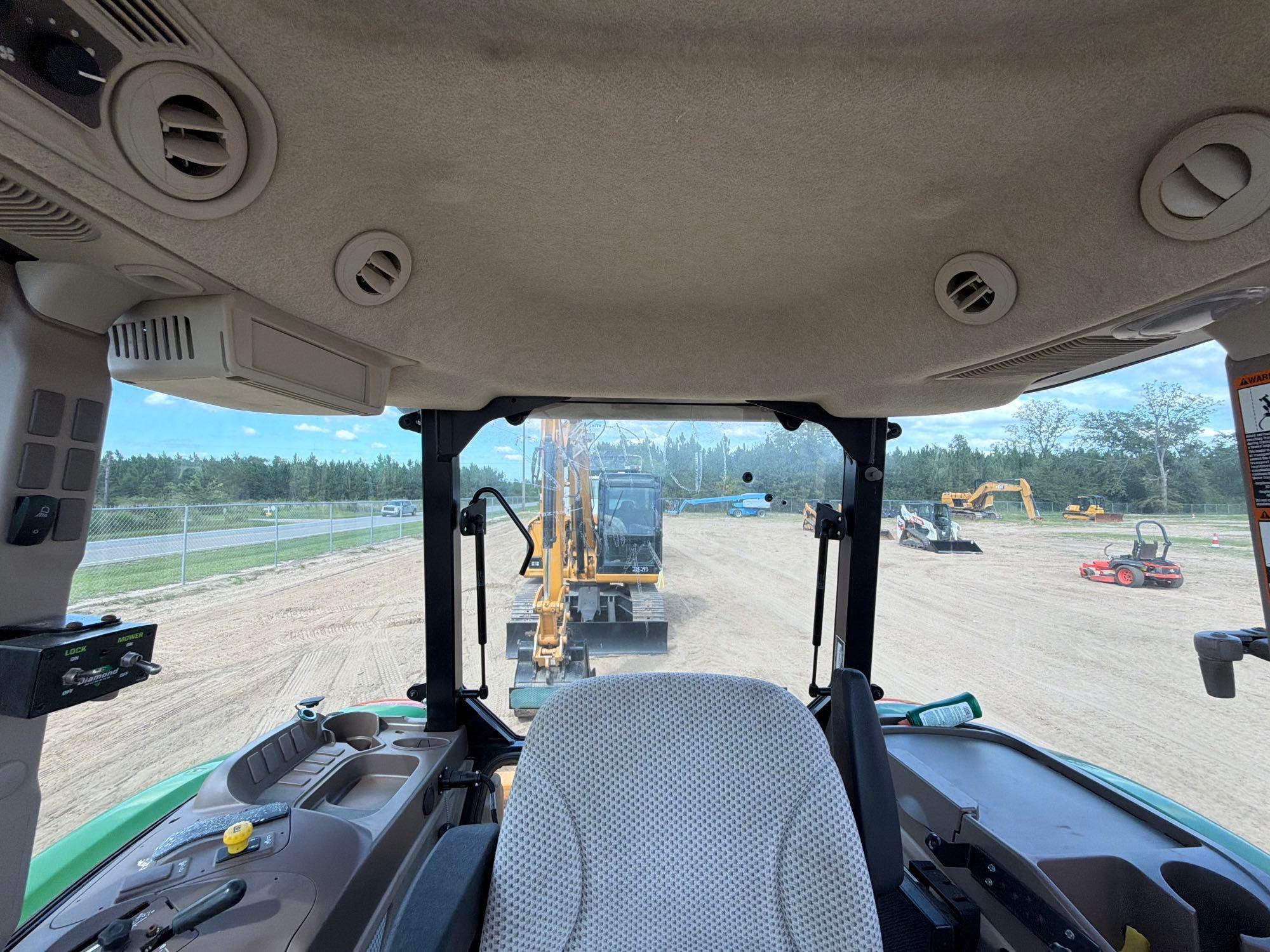 John Deere 5100E