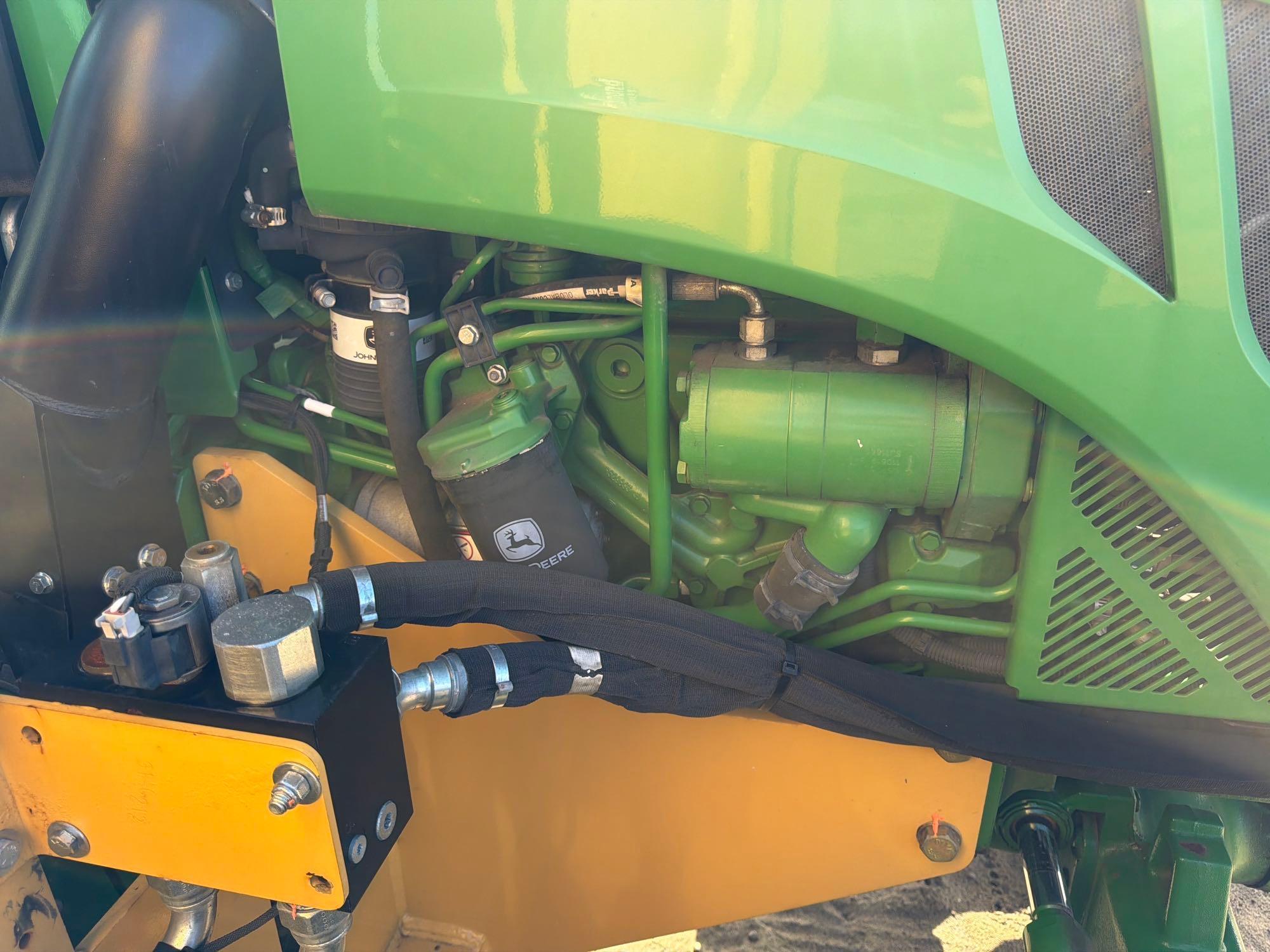 John Deere 5100E
