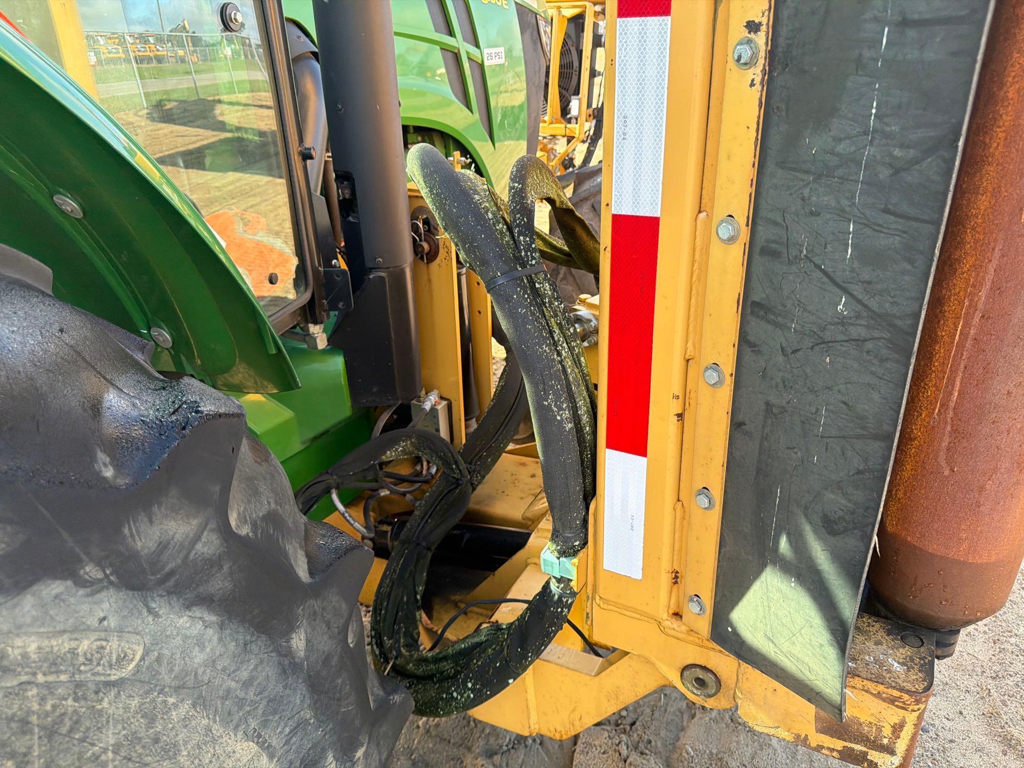 John Deere 5100E