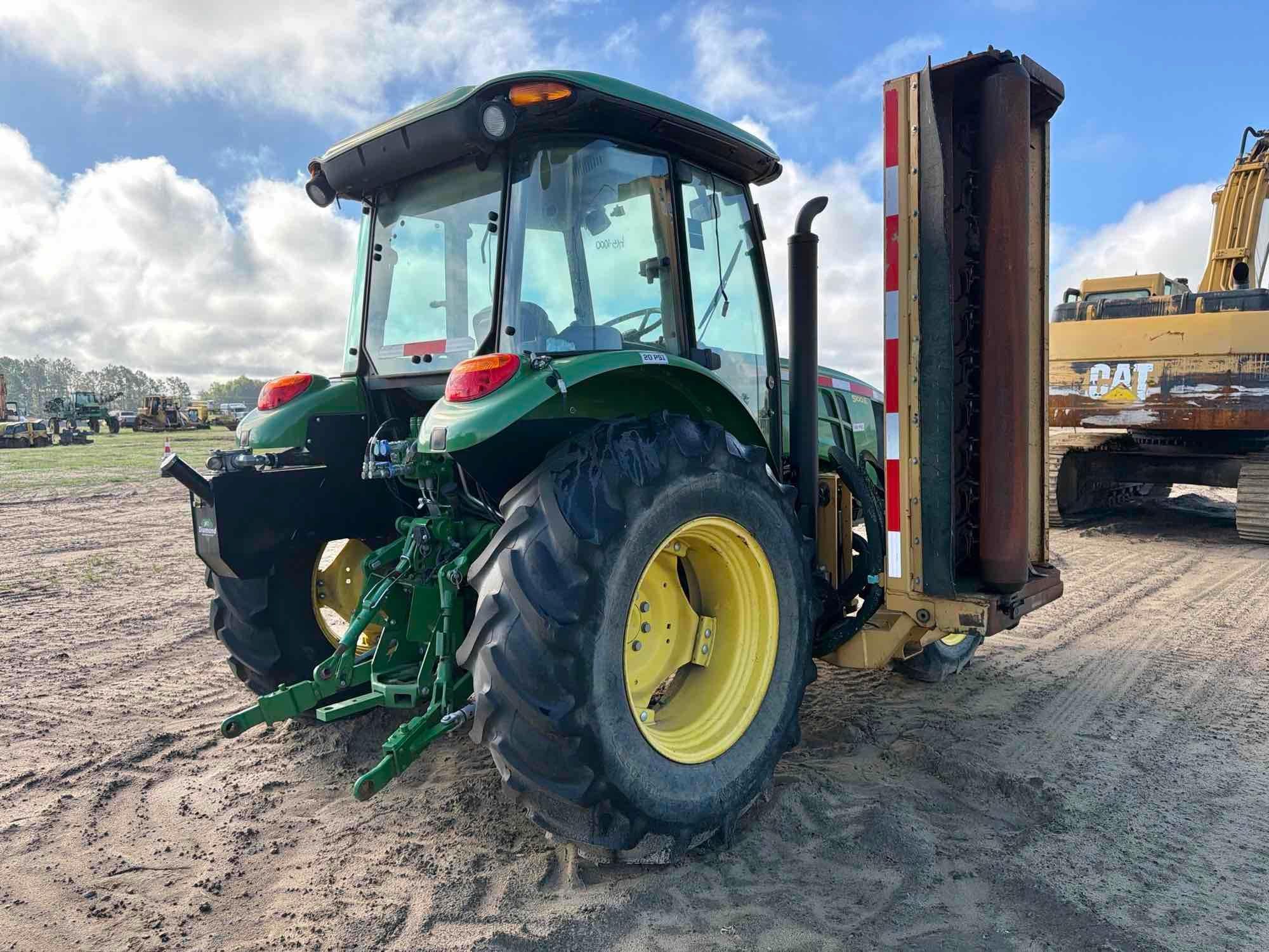 John Deere 5100E