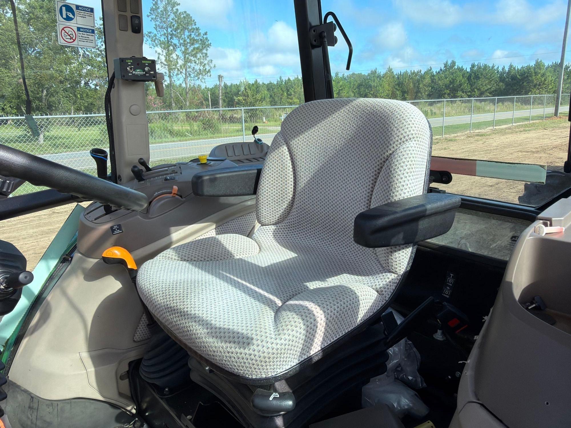 John Deere 5100E