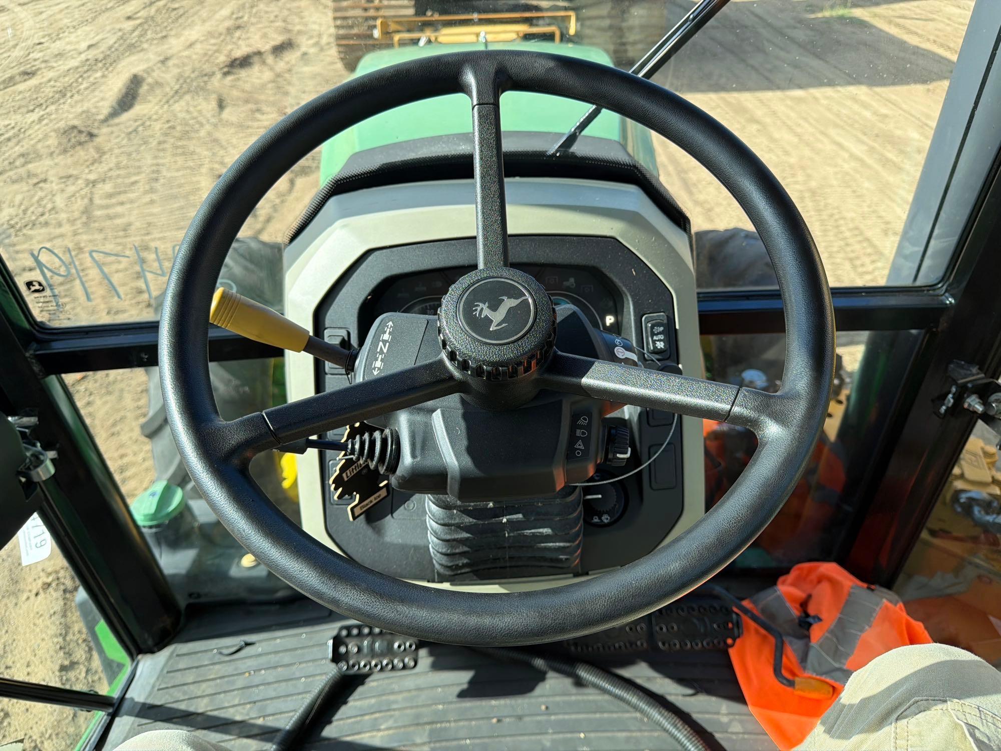 John Deere 5100E