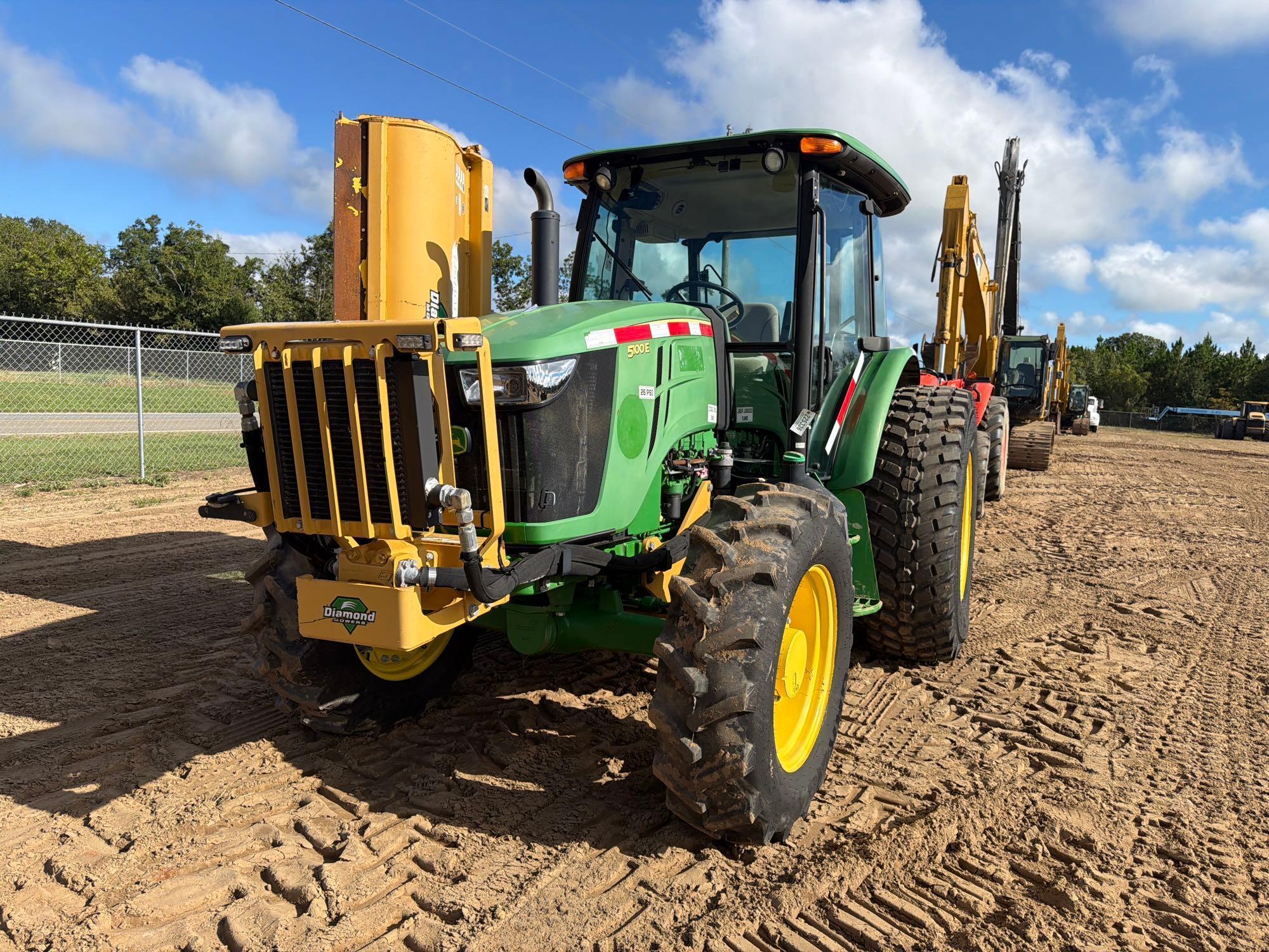 John Deere 5100E