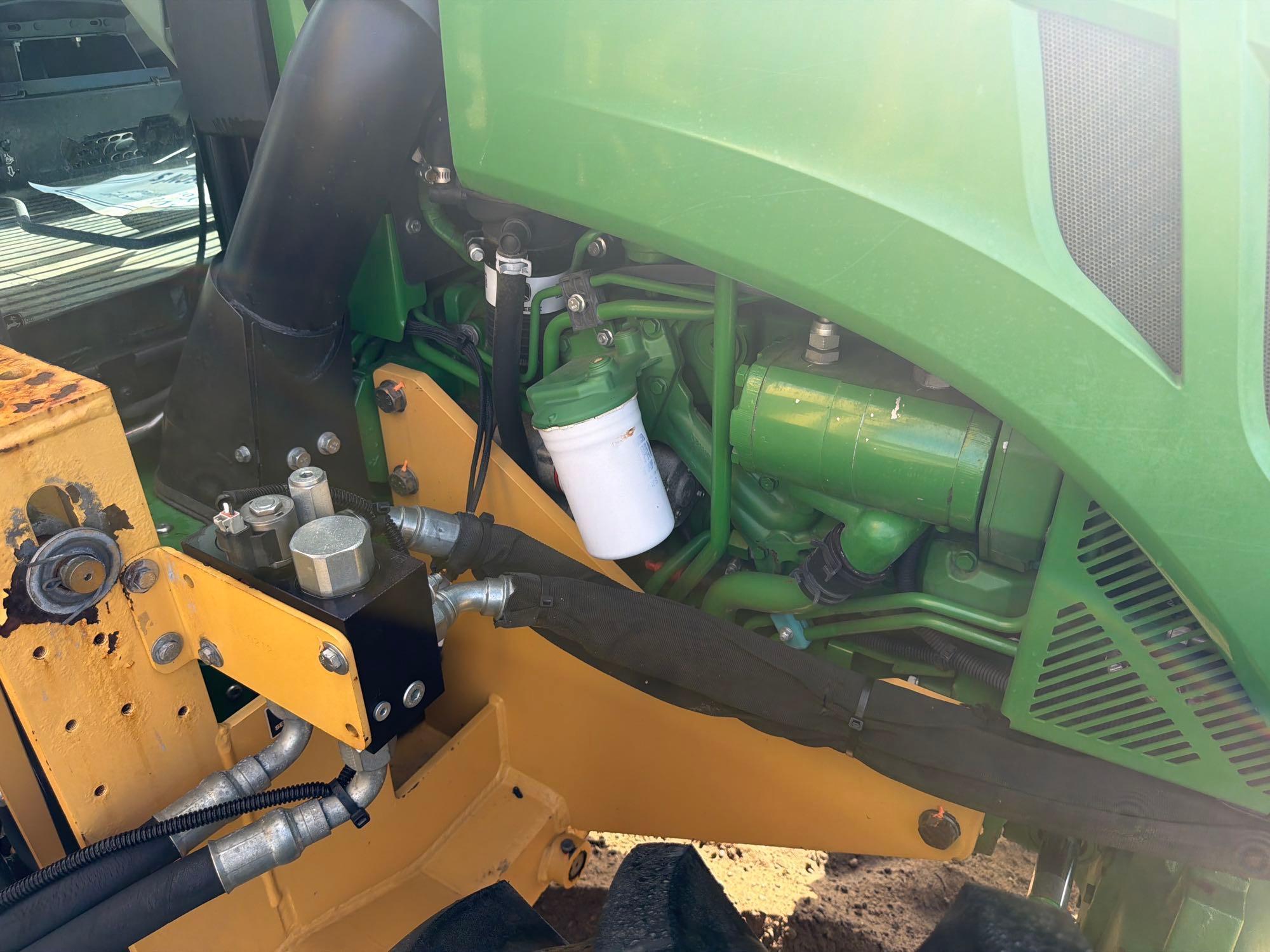 John Deere 5100E