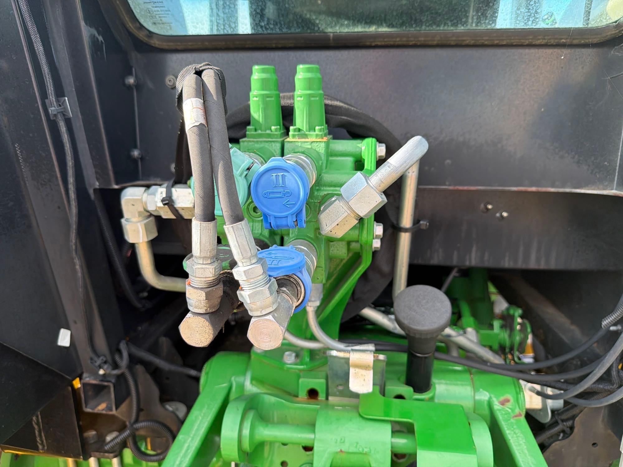 John Deere 5100E
