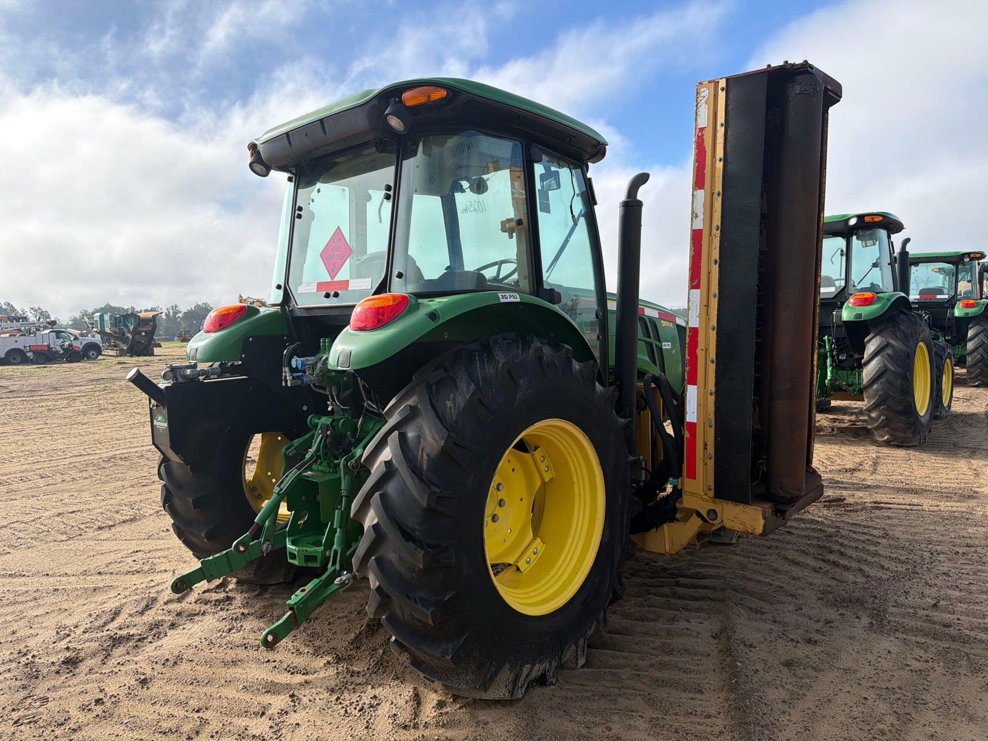 John Deere 5100E
