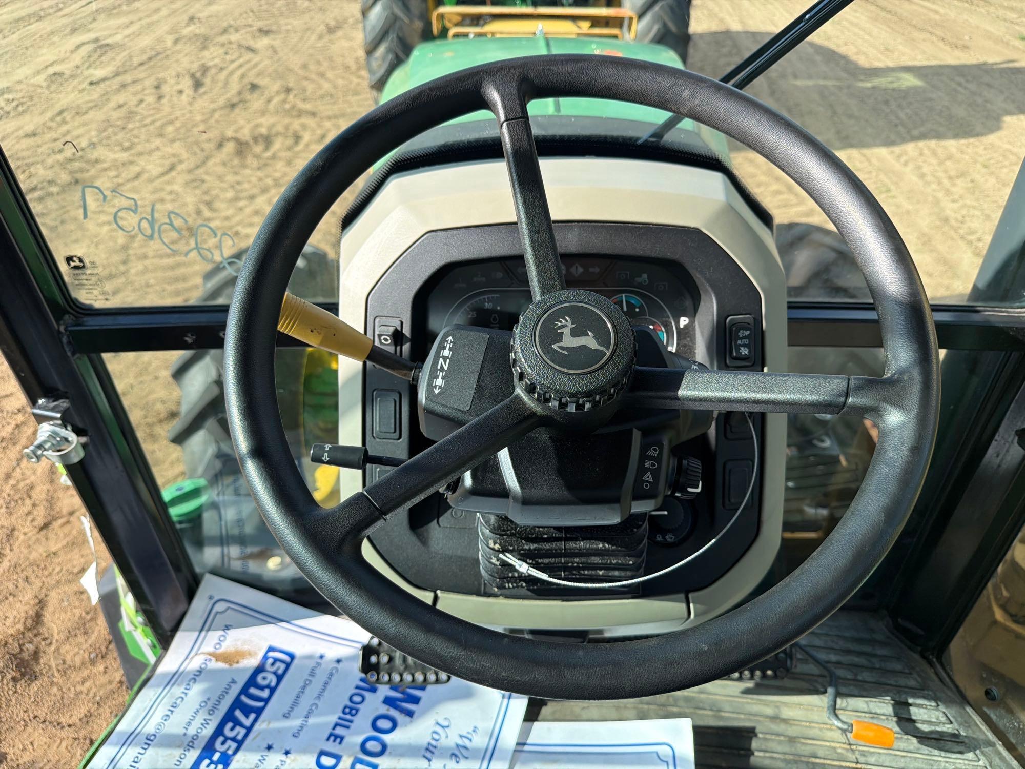 John Deere 5100E