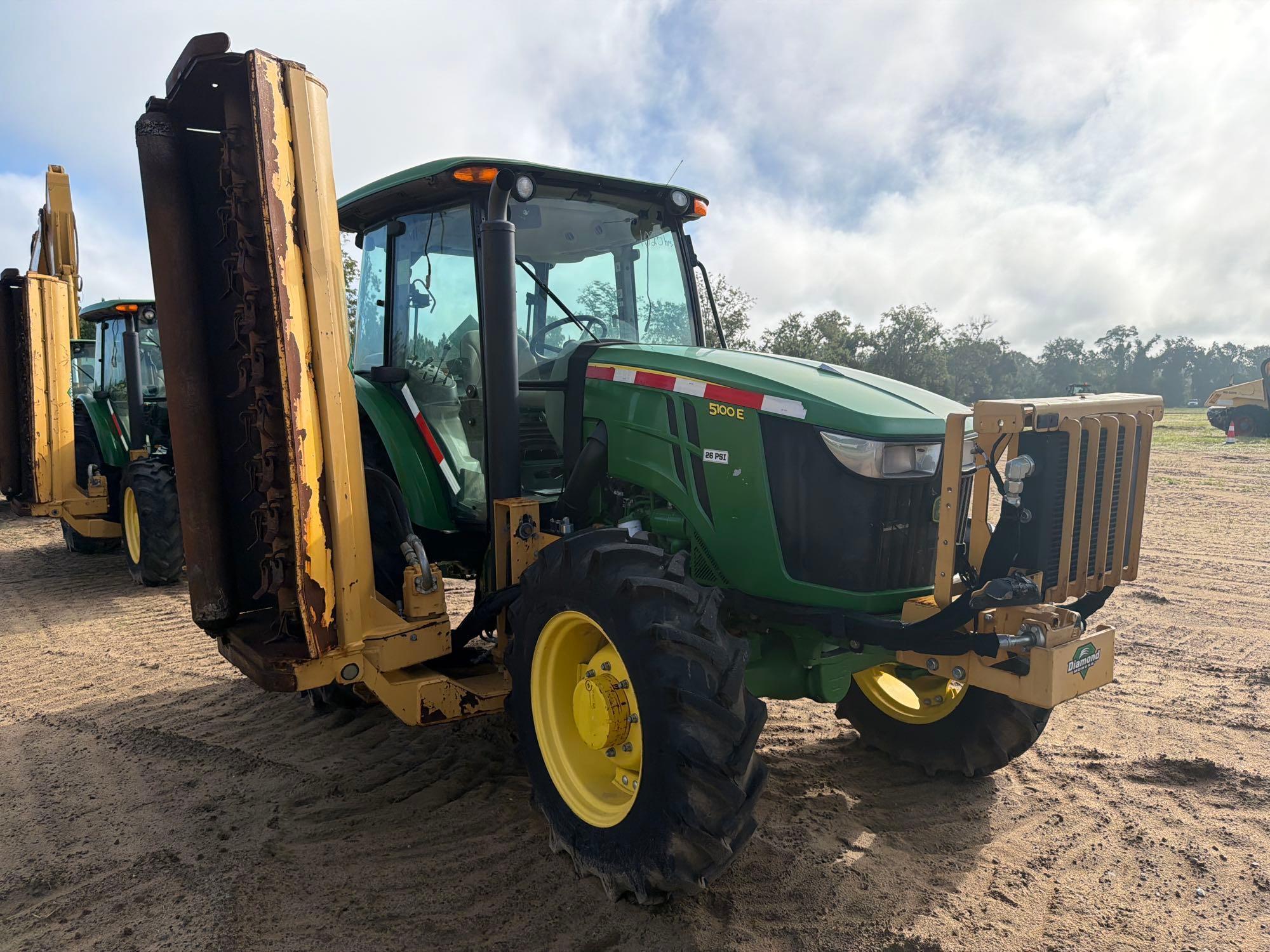 John Deere 5100E