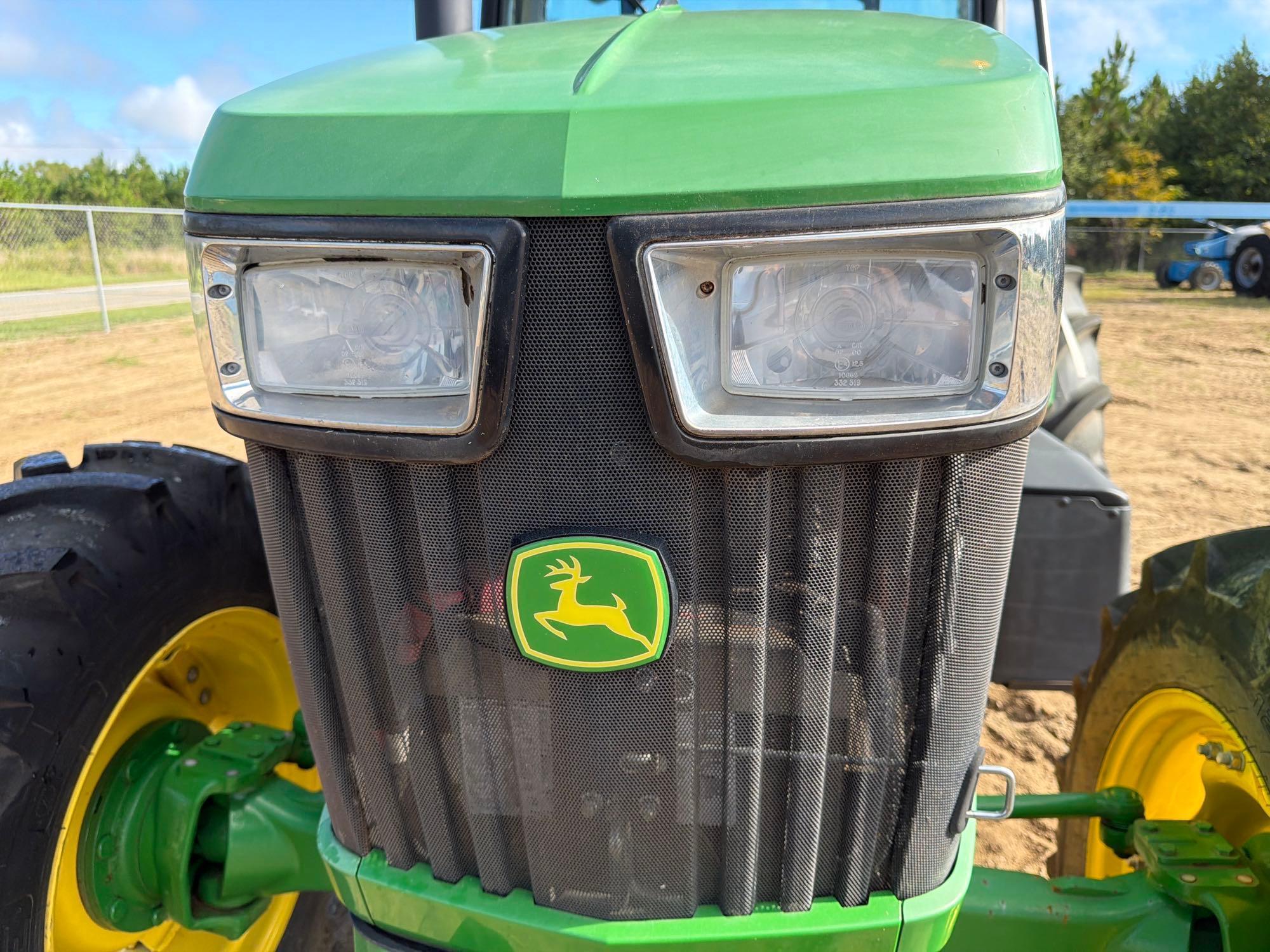John Deere 5100E