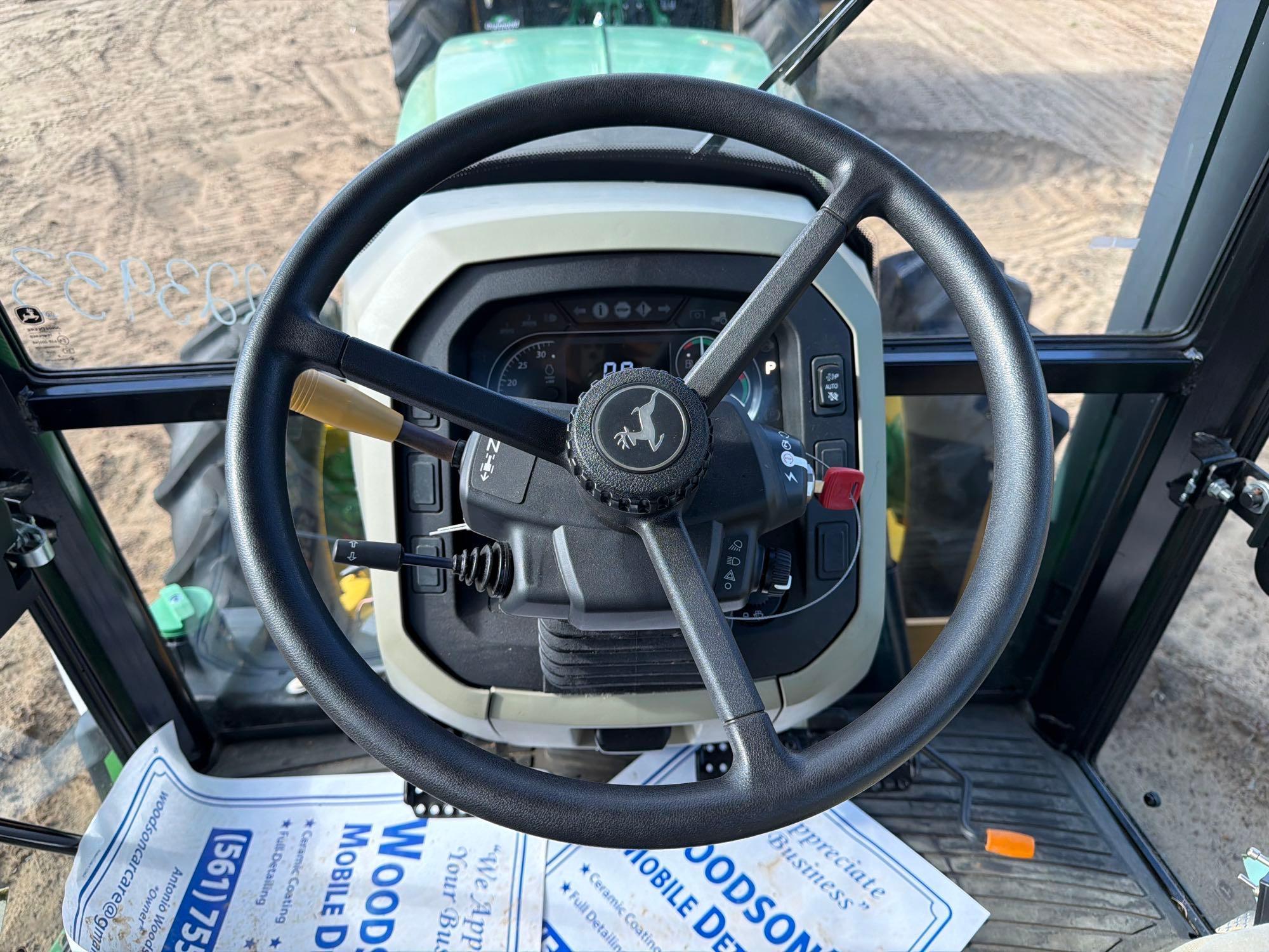 John Deere 5100E