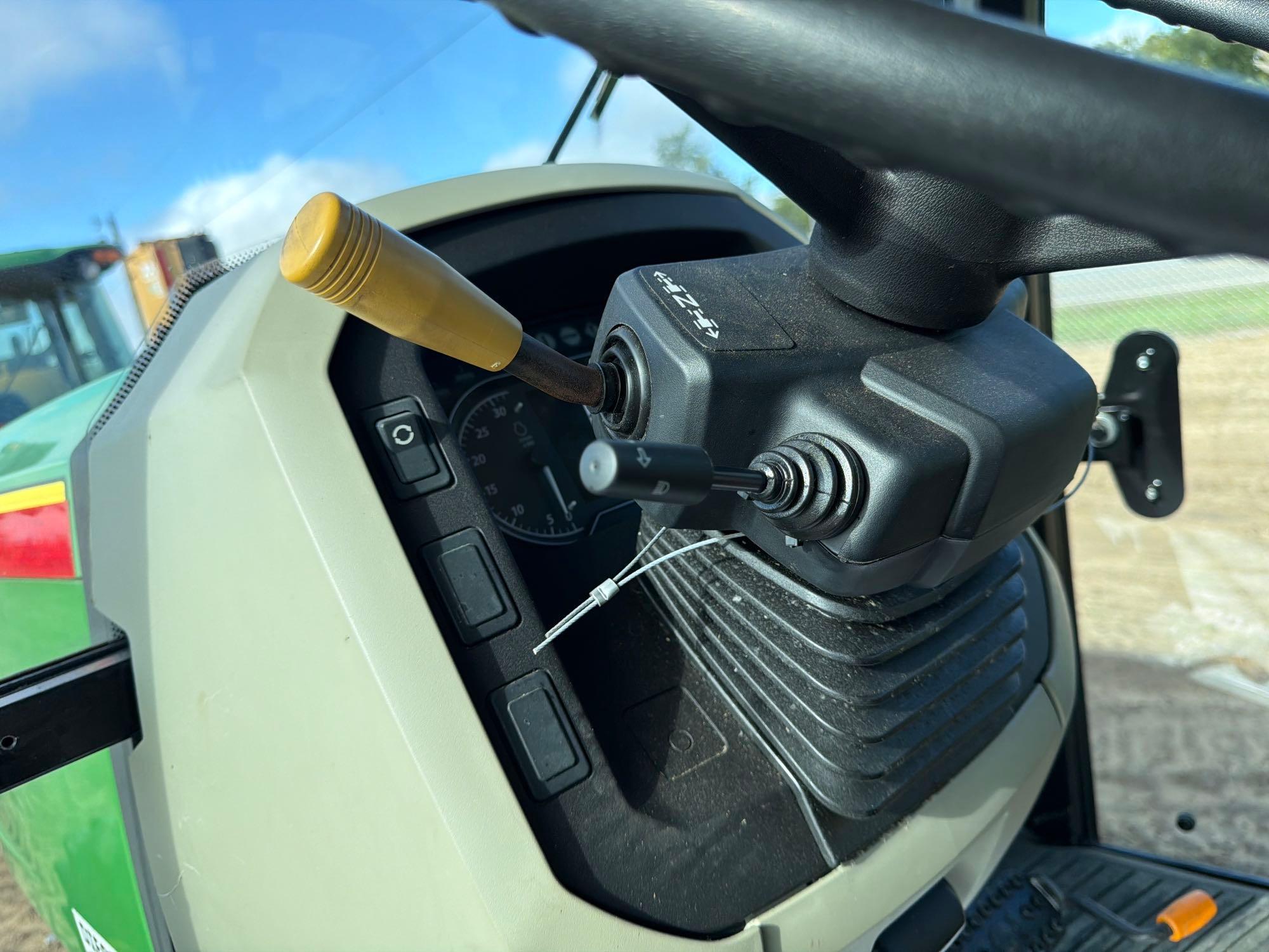 John Deere 5100E