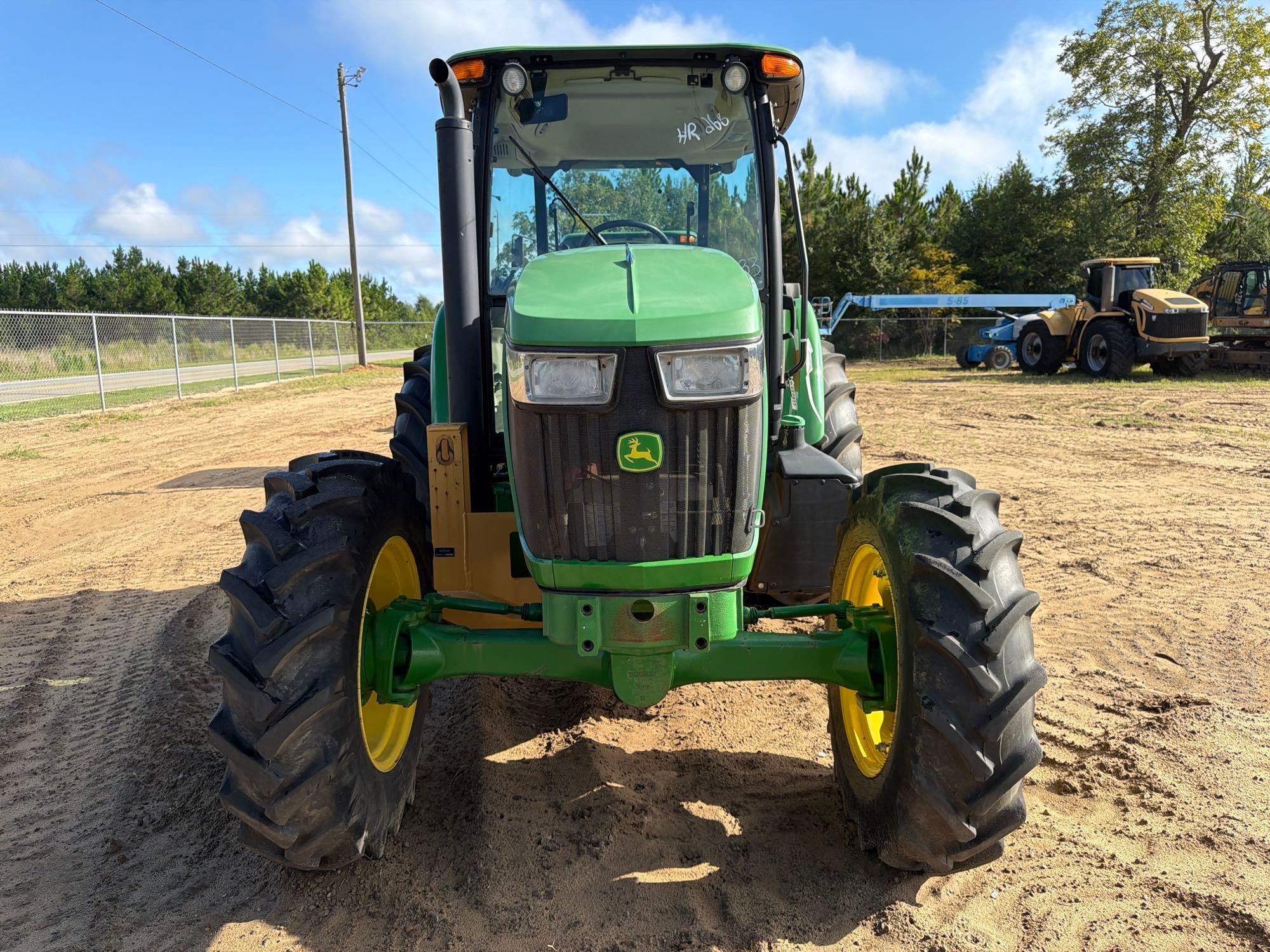 John Deere 5100E