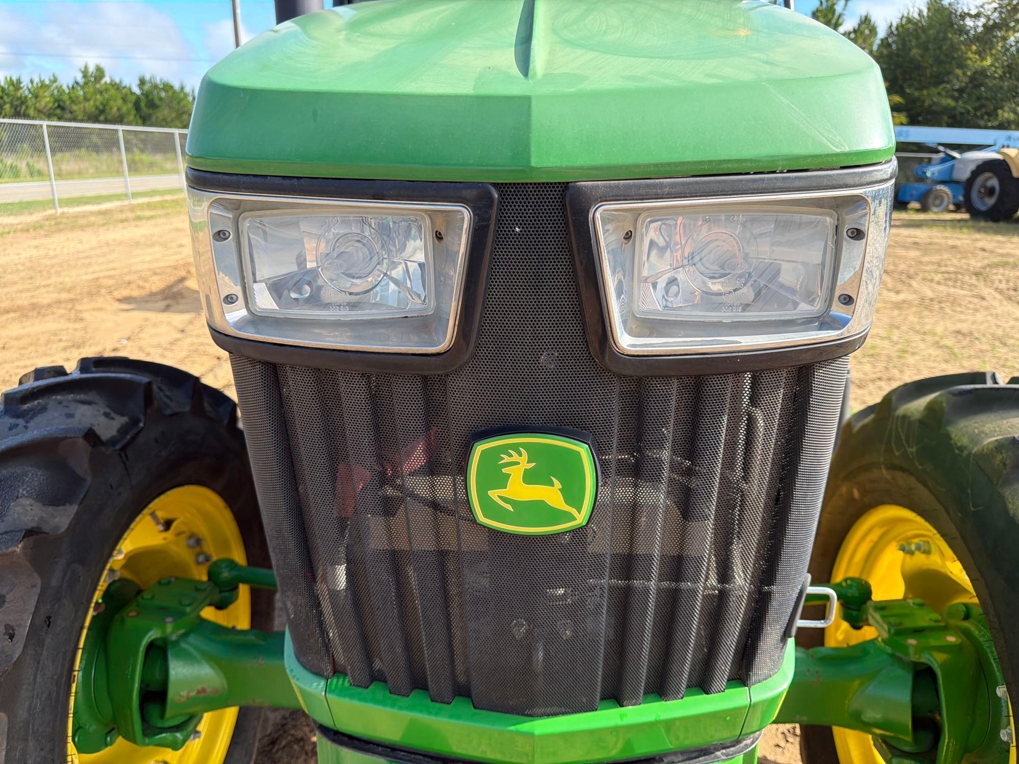 John Deere 5100E