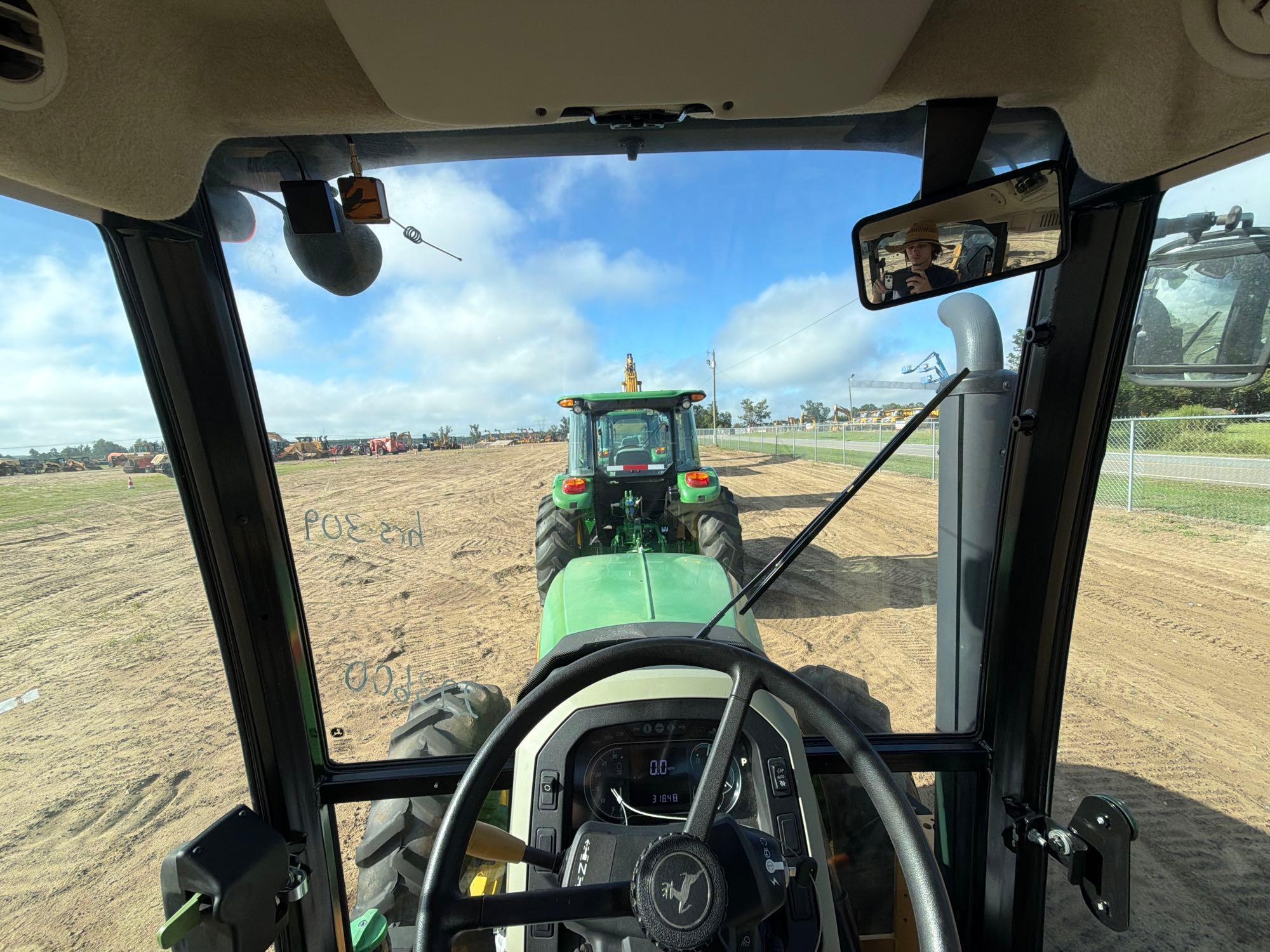 John Deere 5100E