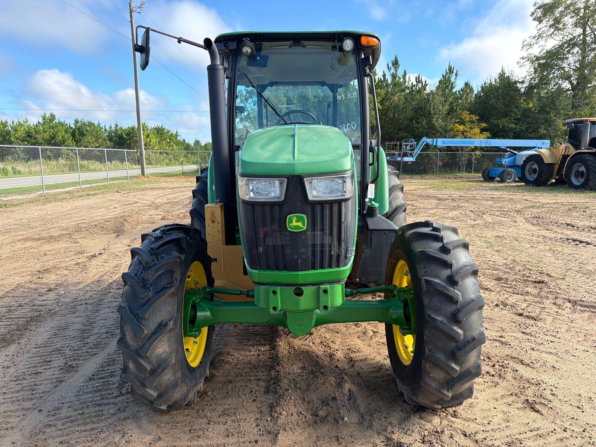 John Deere 5100E