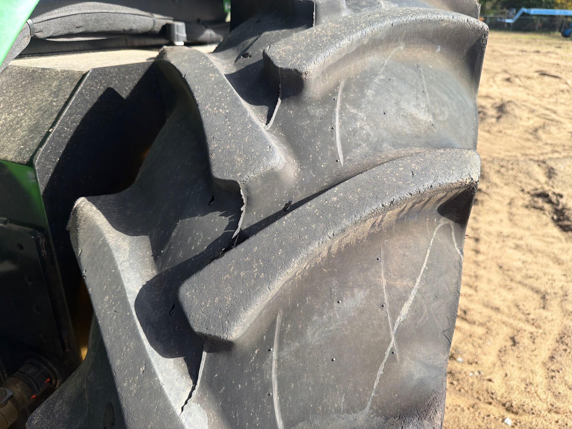 John Deere 5100E