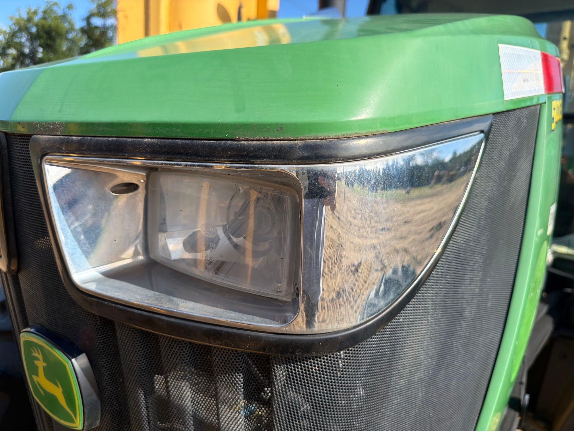 John Deere 5100E