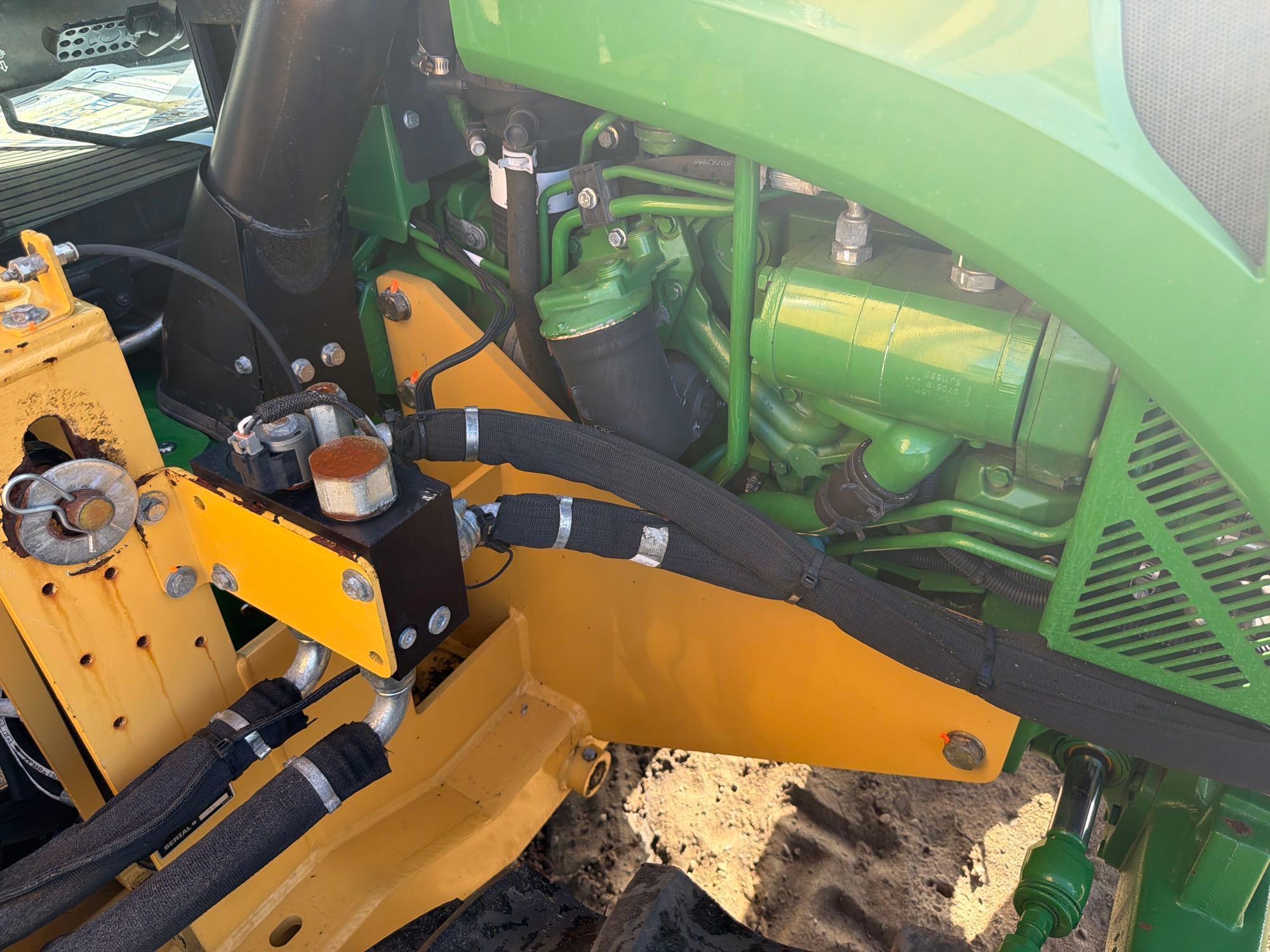 John Deere 5100E