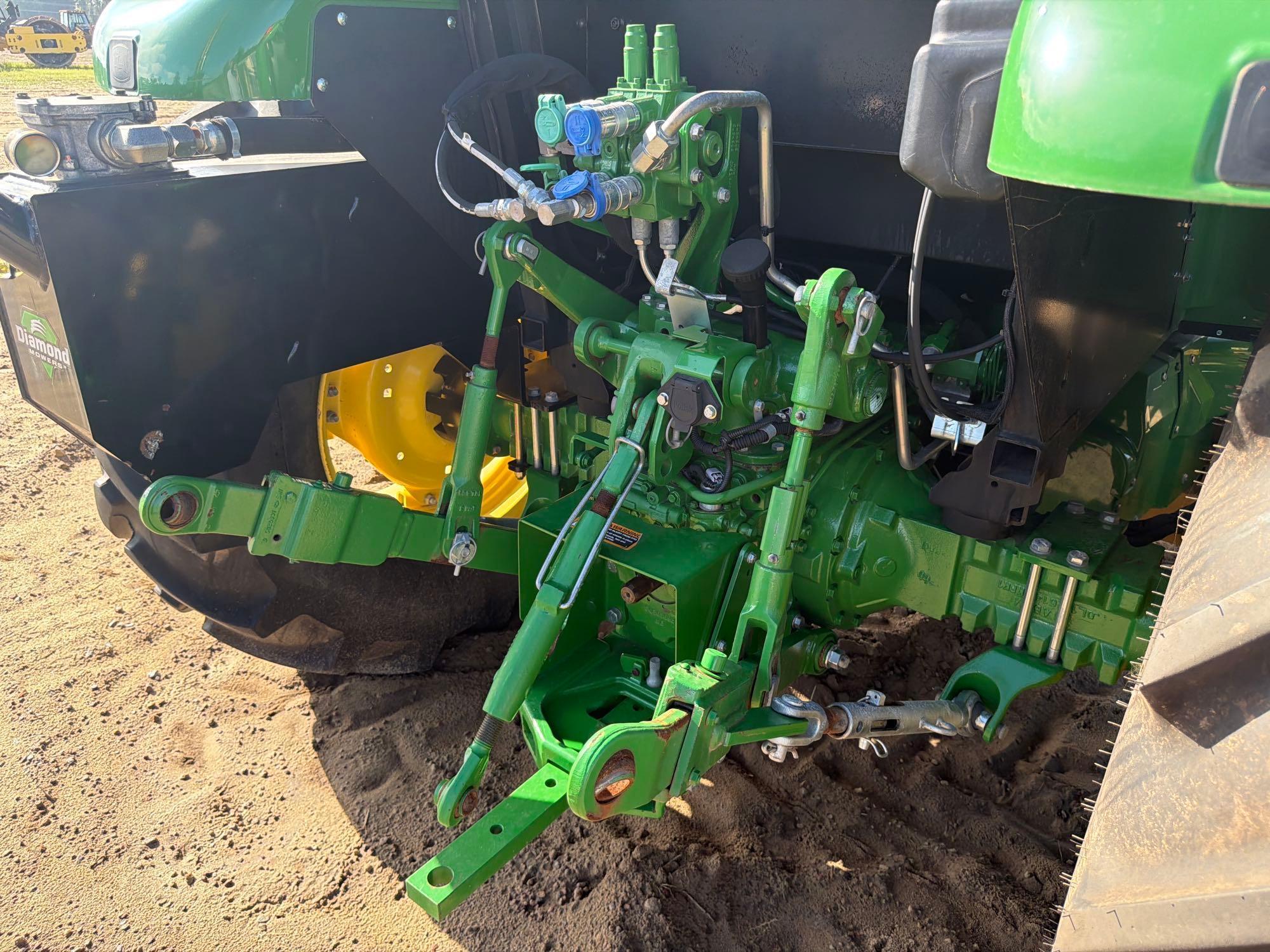 John Deere 5100E