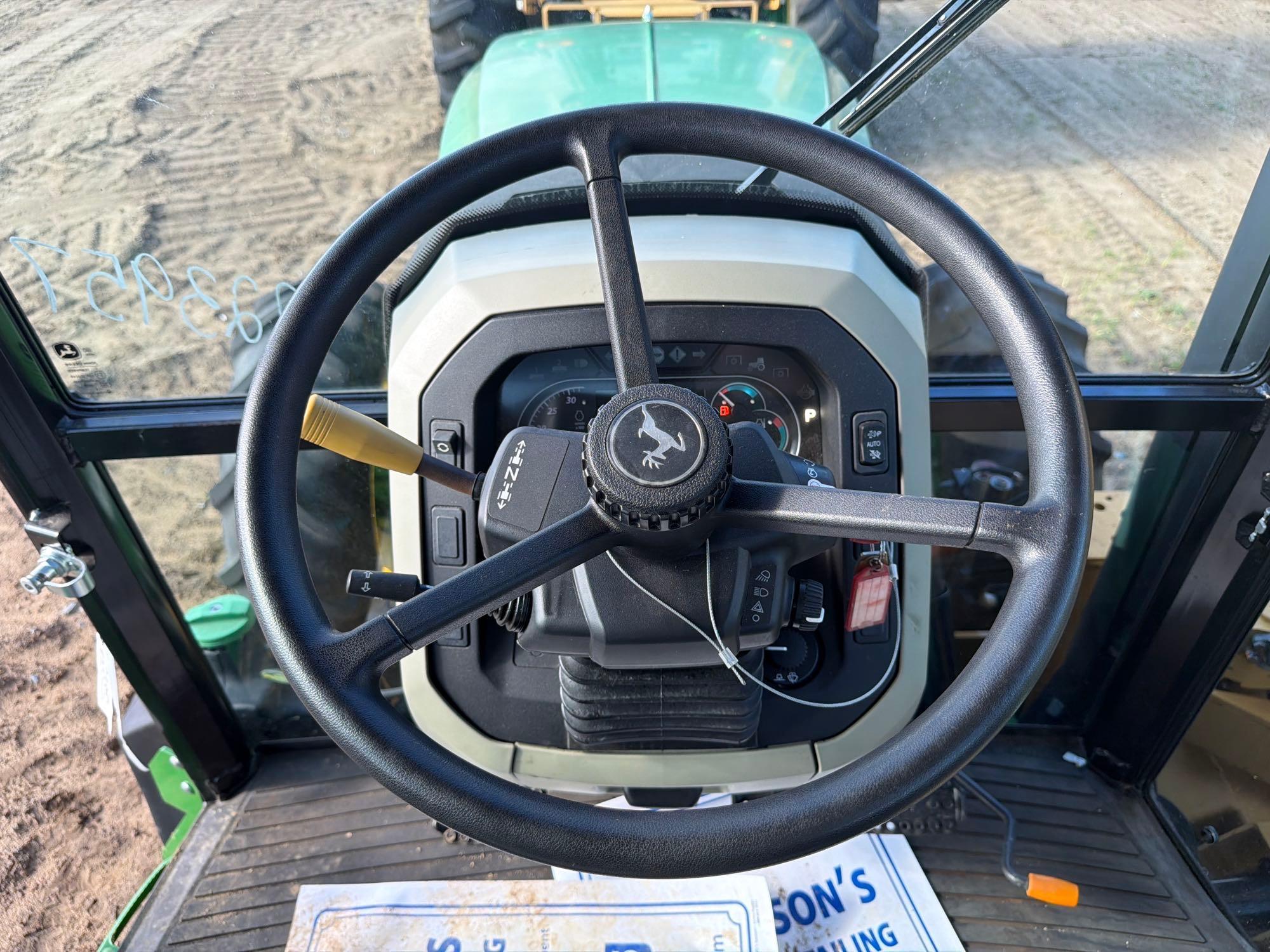 John Deere 5100E