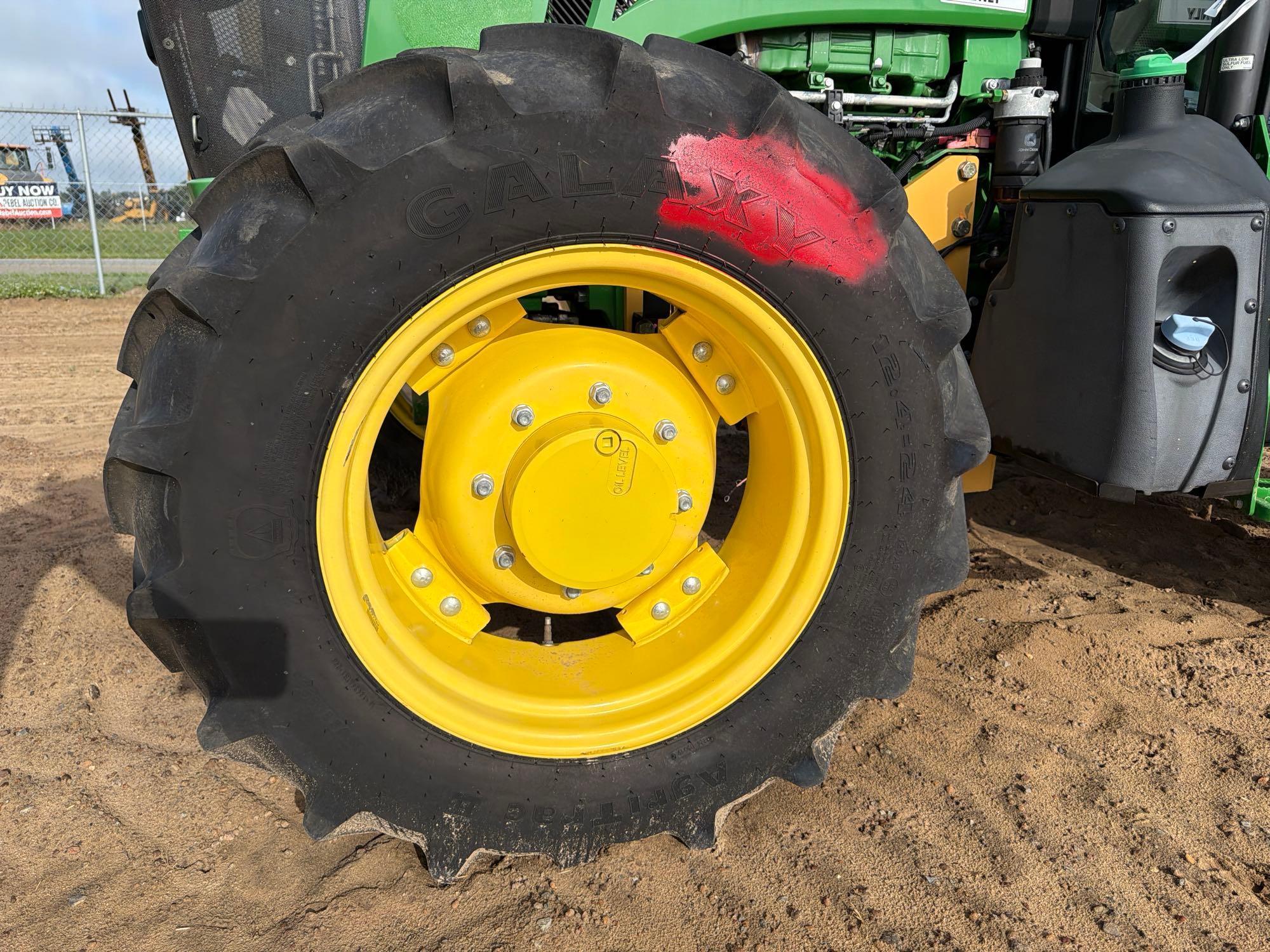 John Deere 5100E