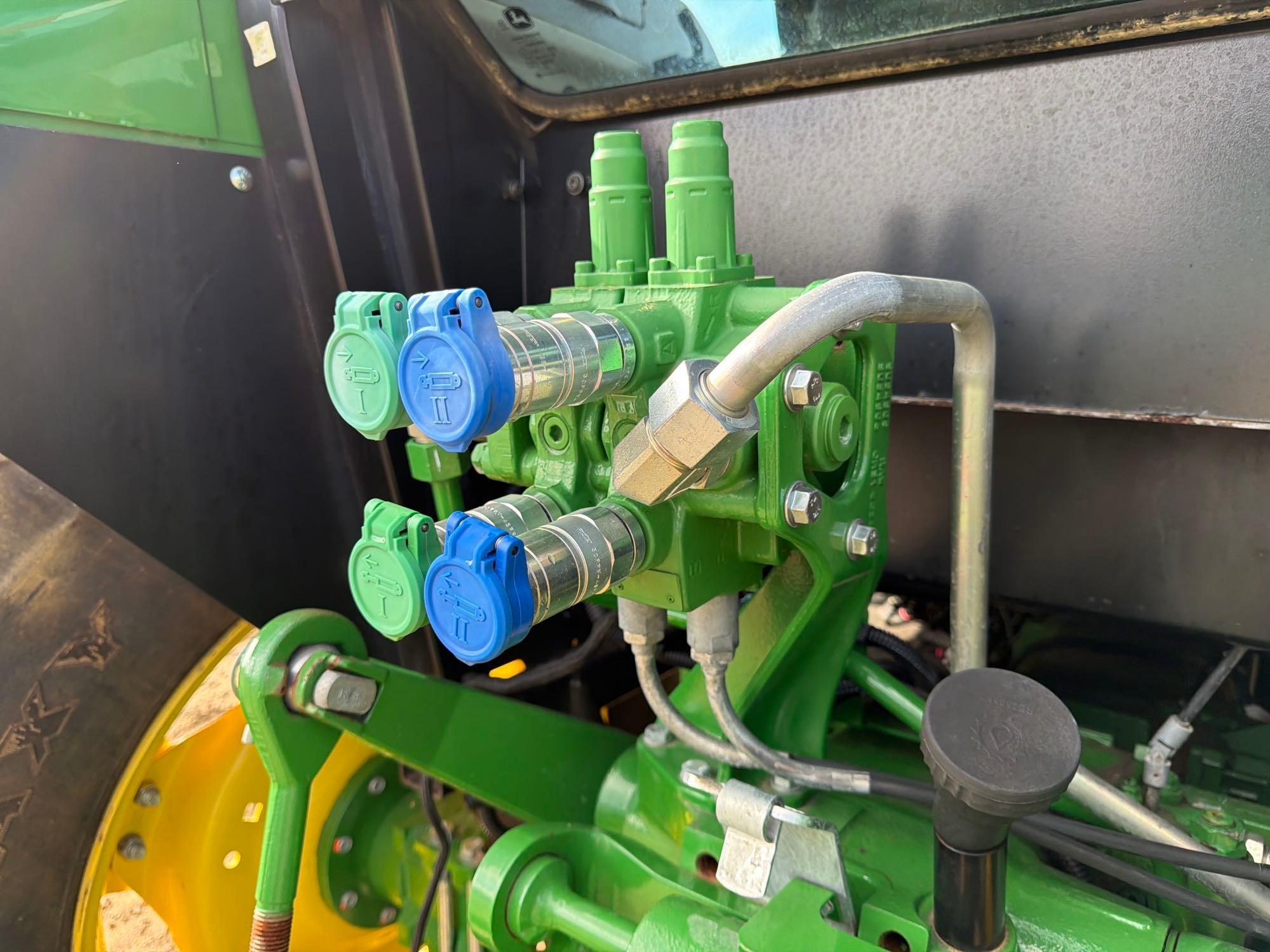 John Deere 5100E
