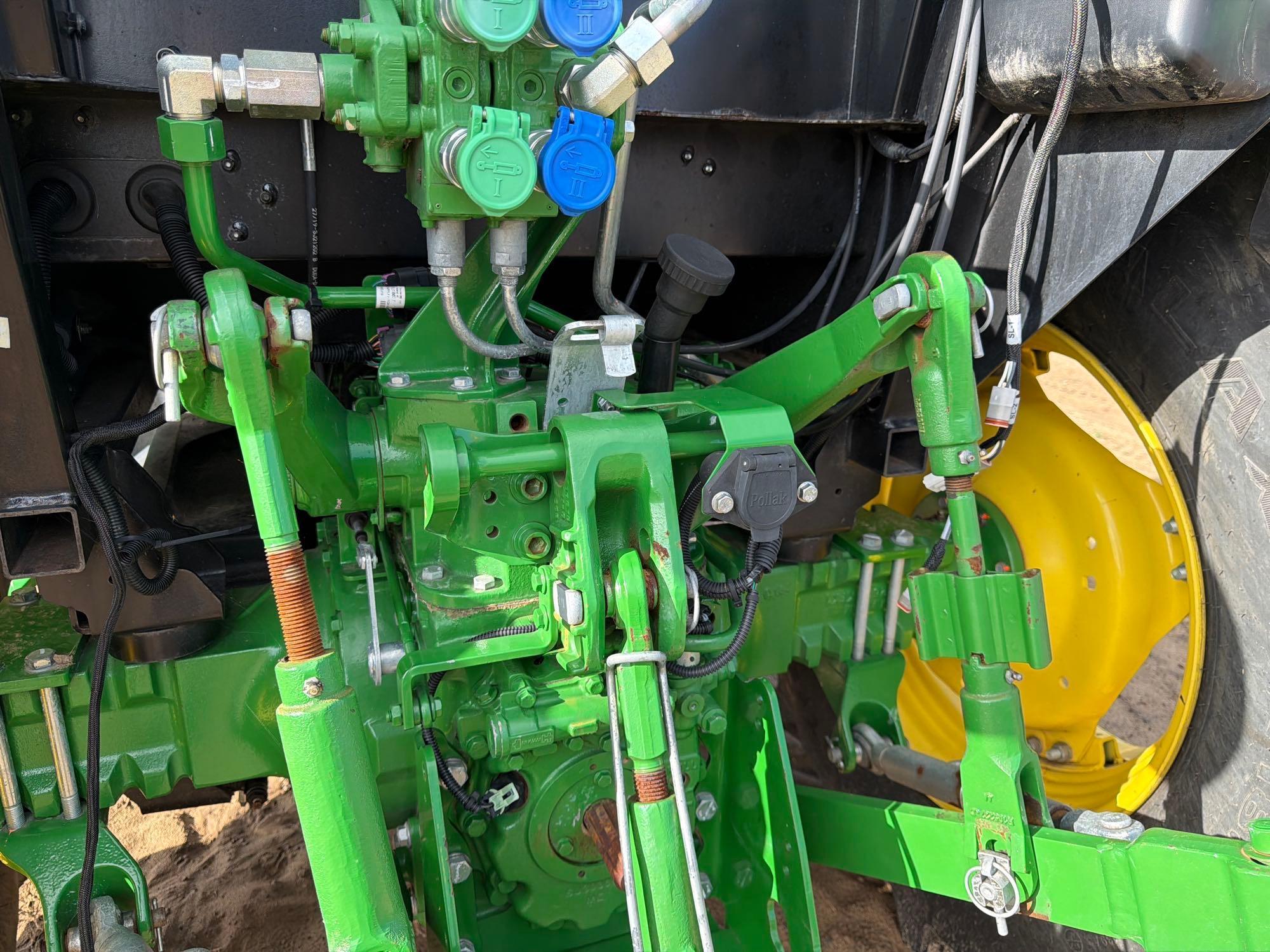 John Deere 5100E