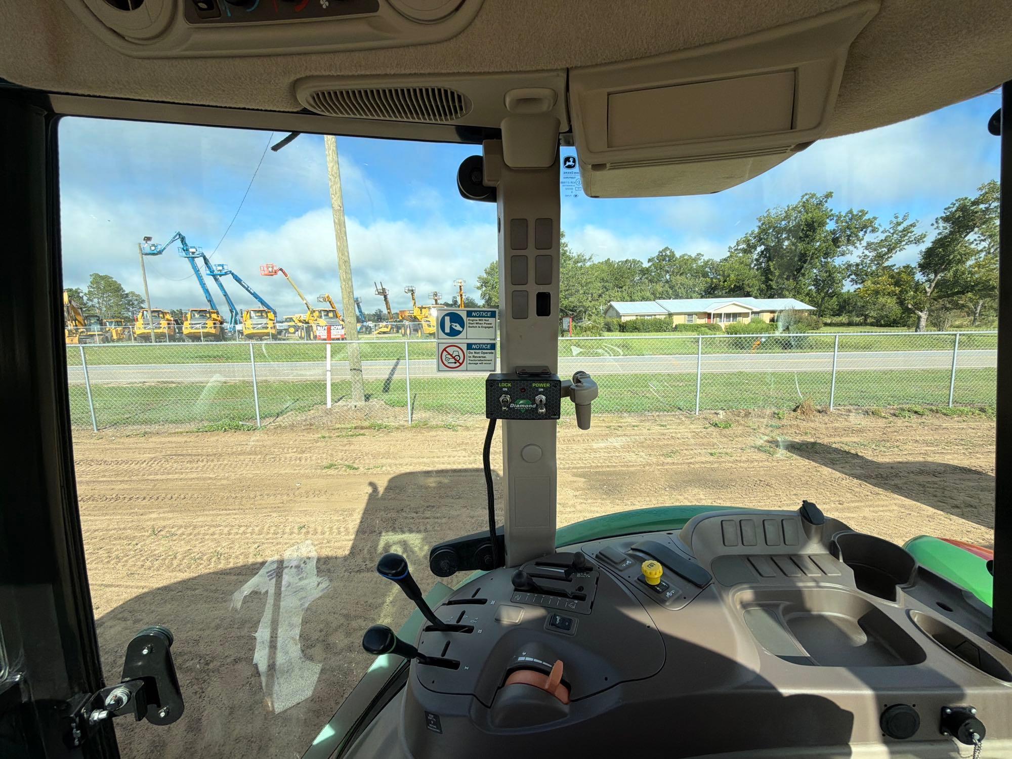 John Deere 5100E