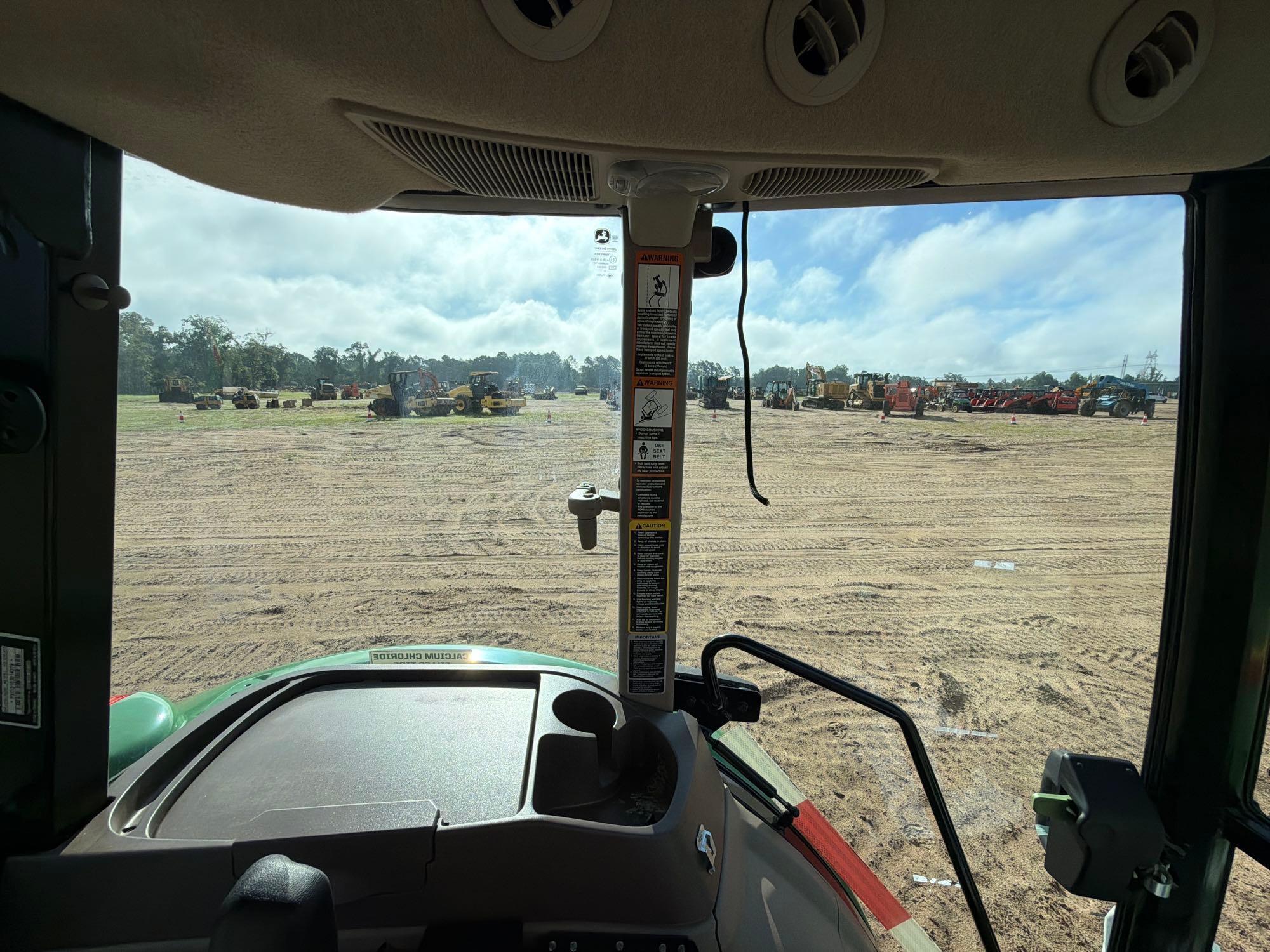 John Deere 5100E
