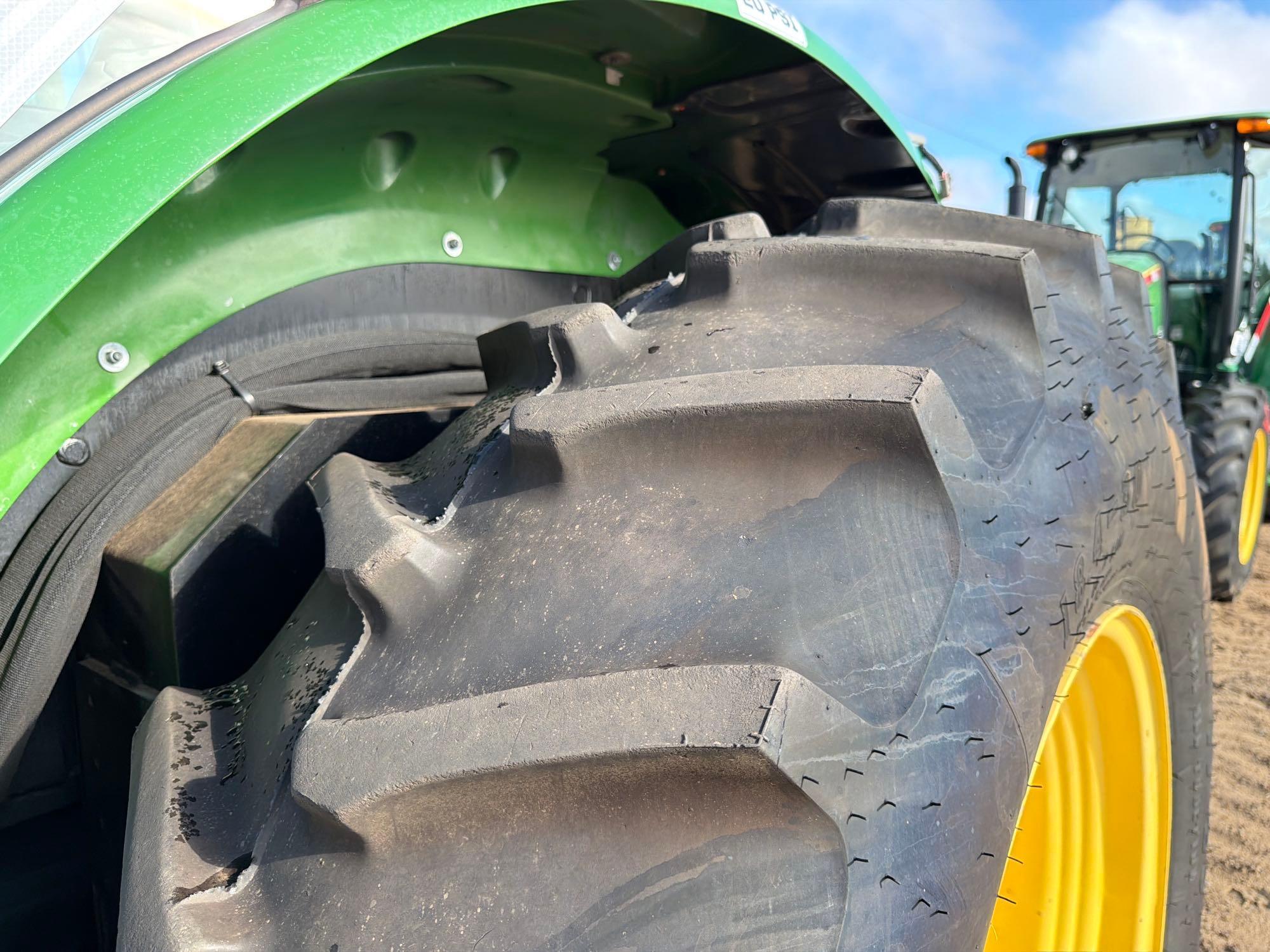John Deere 5100E