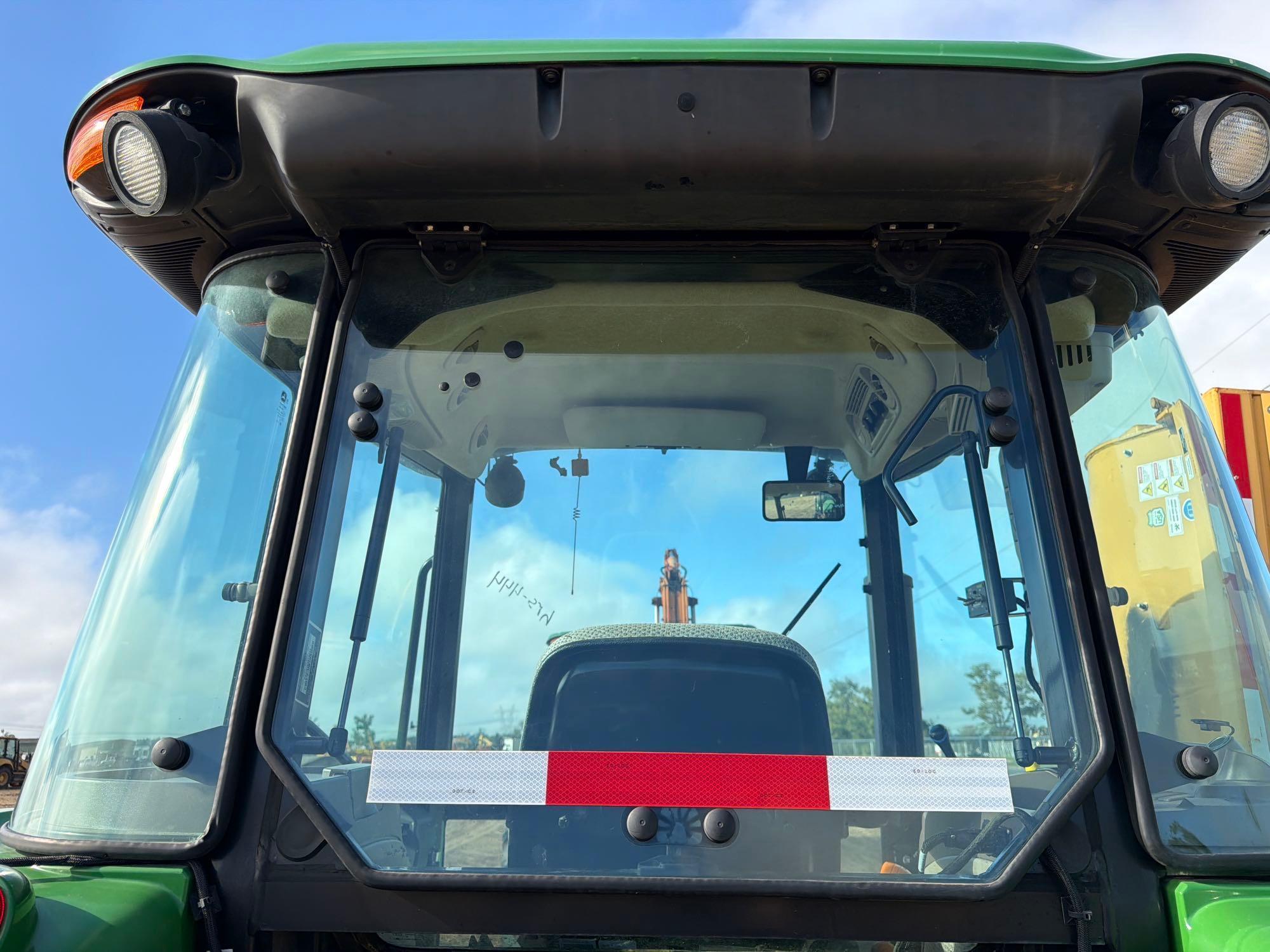 John Deere 5100E