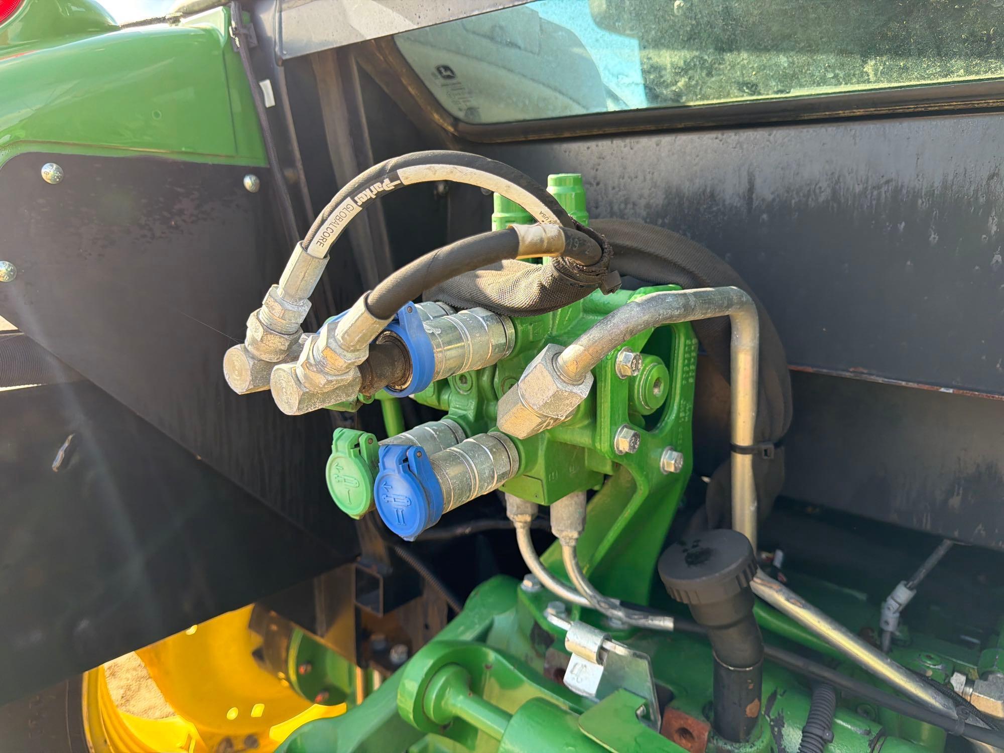 John Deere 5100E
