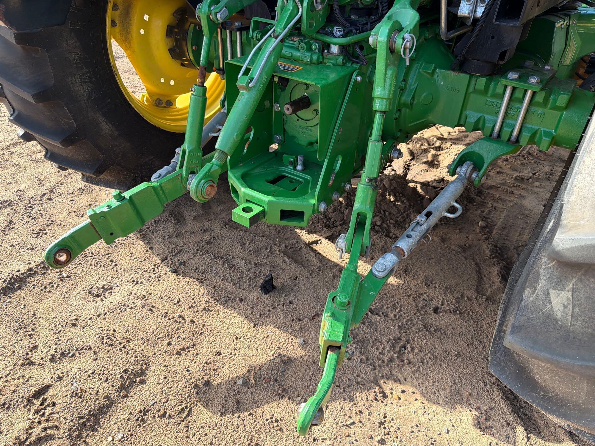 John Deere 5100E