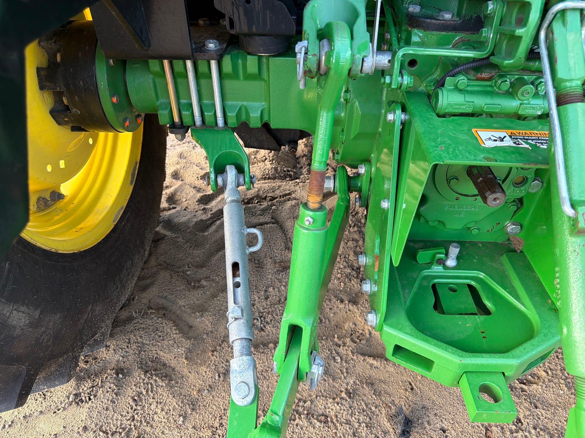 John Deere 5100E