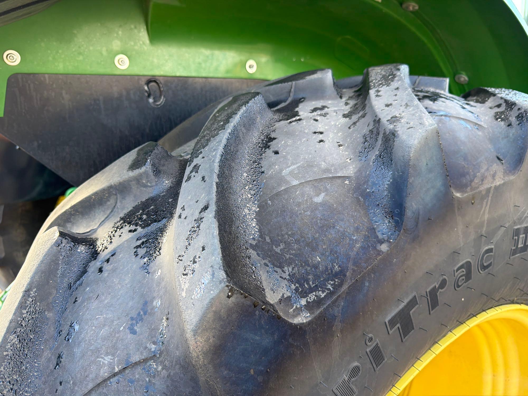 John Deere 5100E