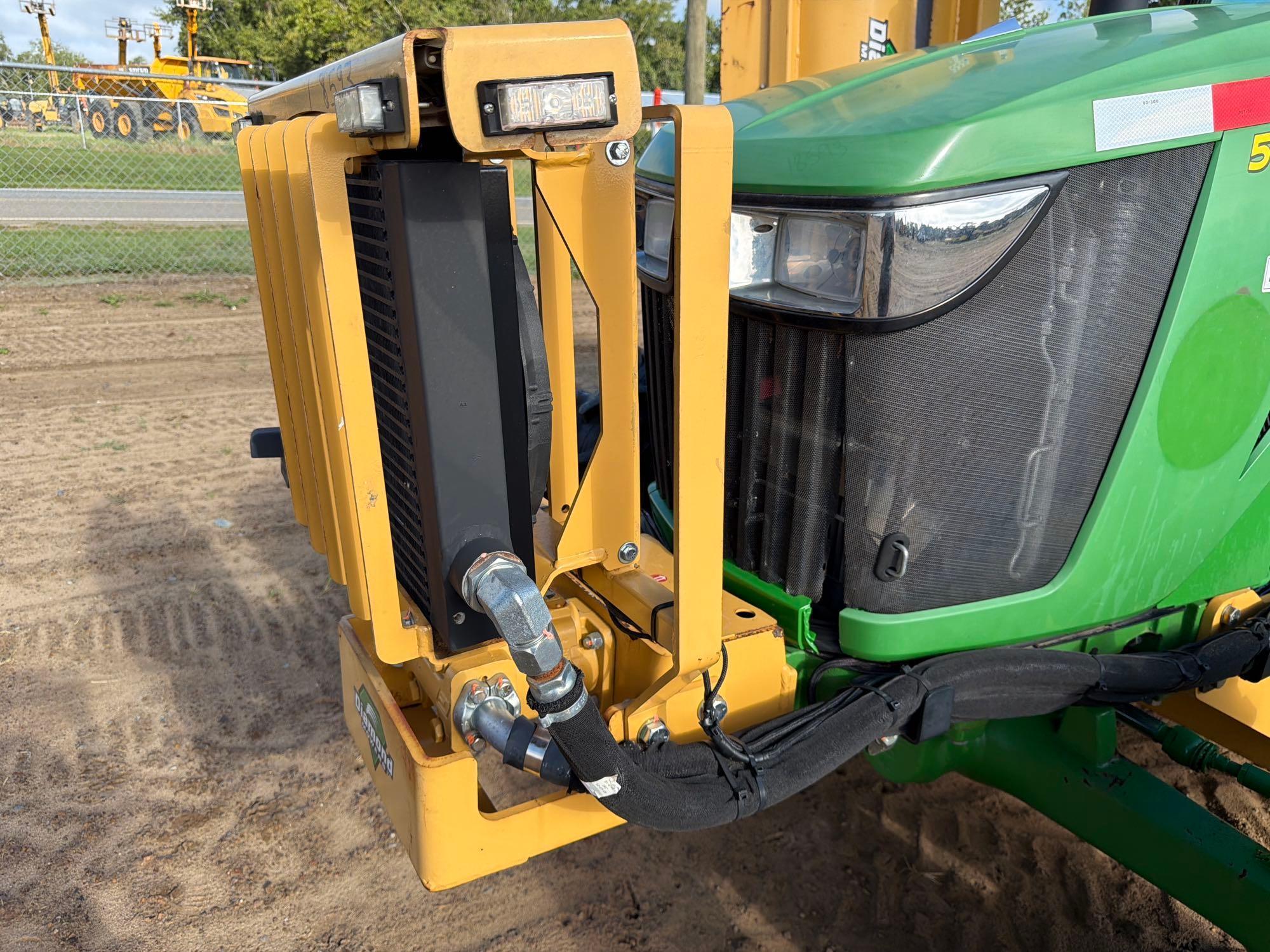 John Deere 5100E