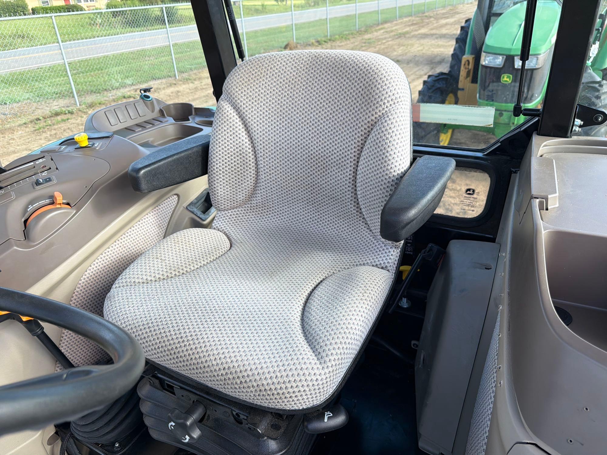 John Deere 5100E