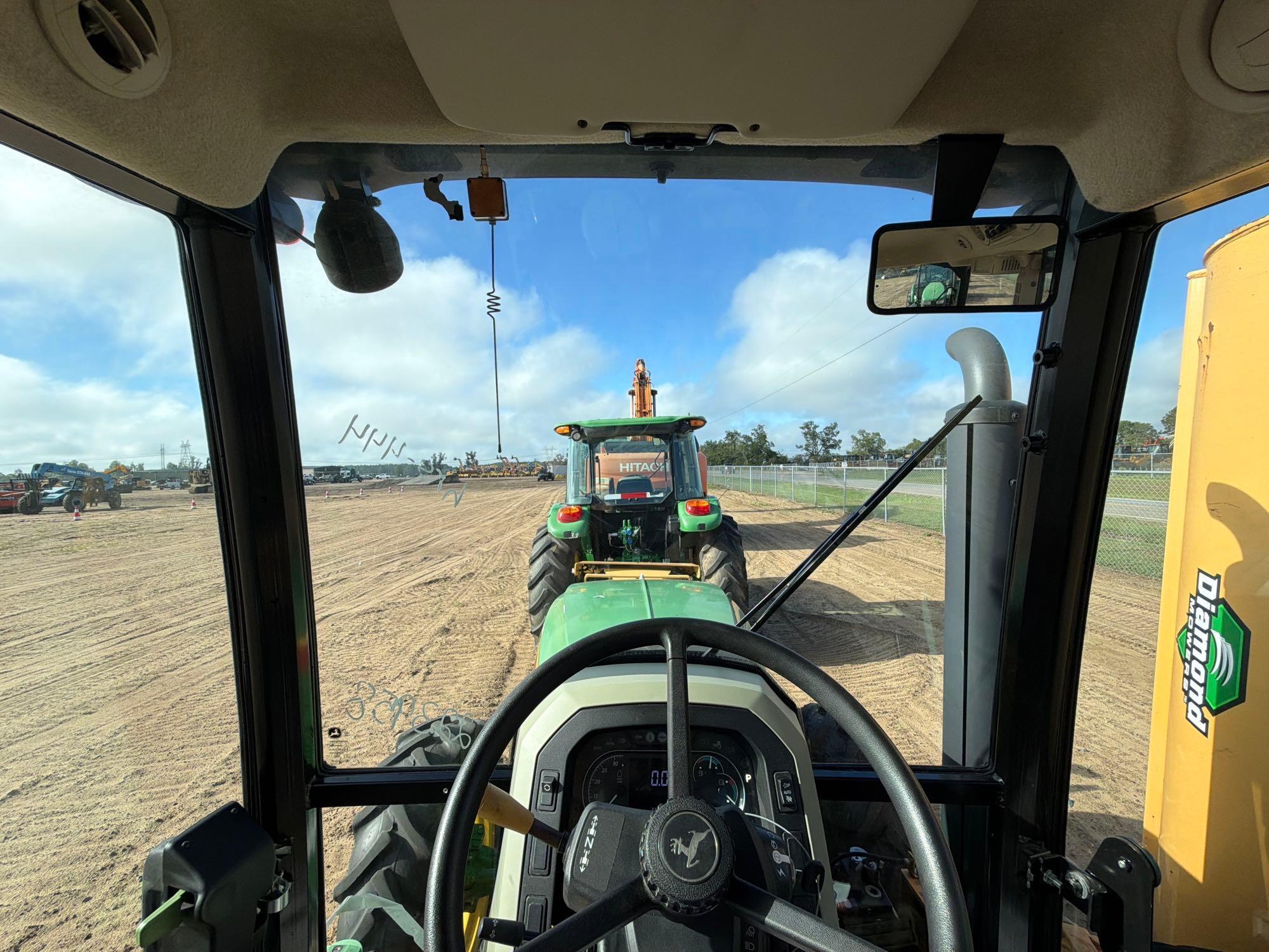 John Deere 5100E