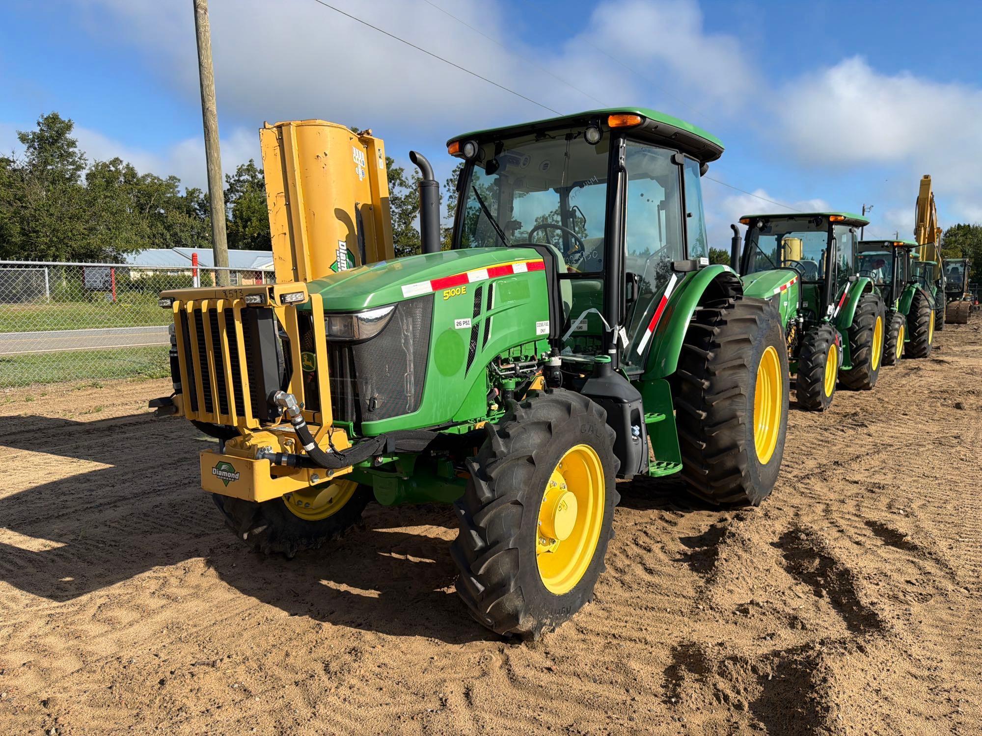 John Deere 5100E
