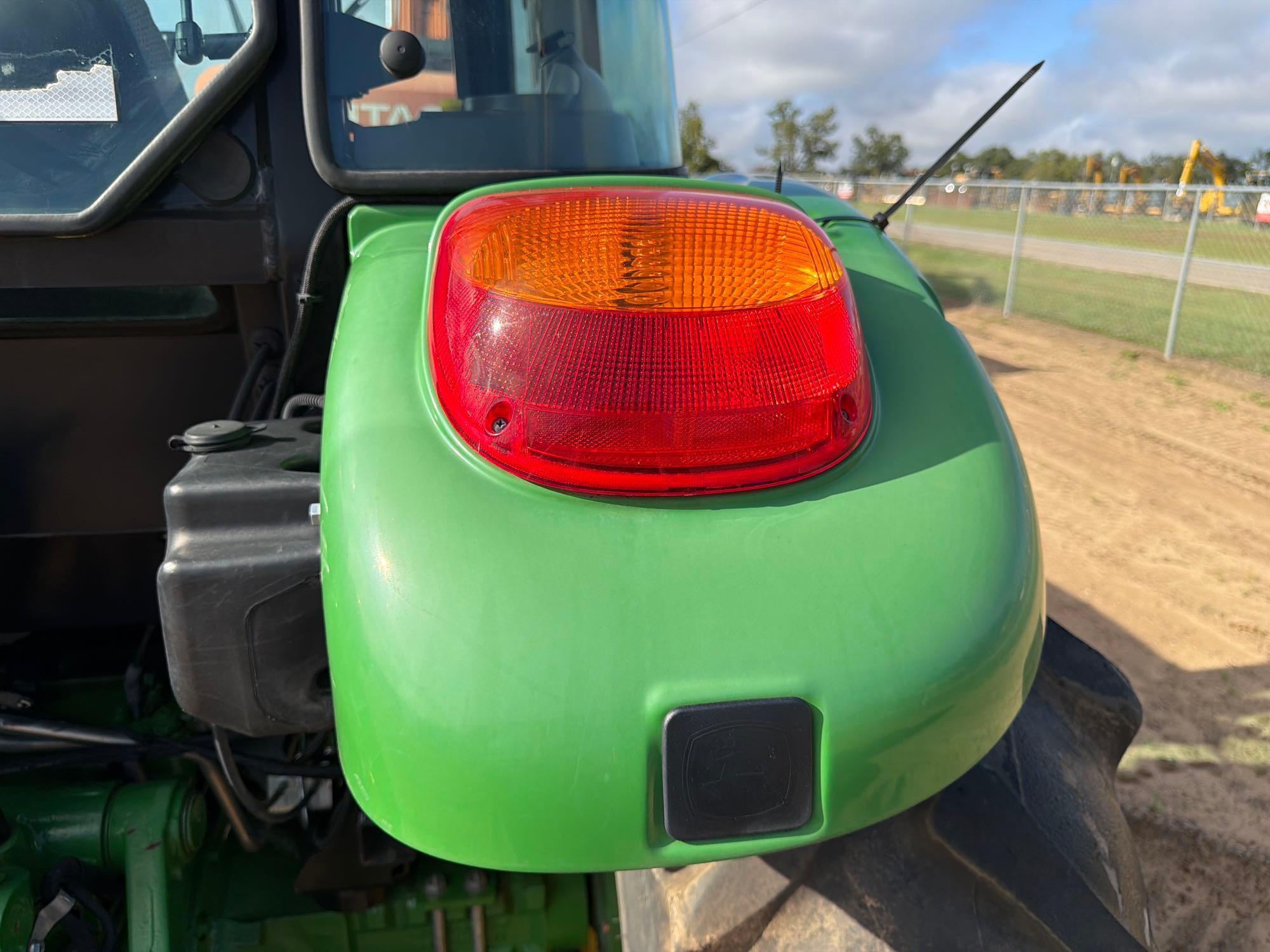 John Deere 5100E