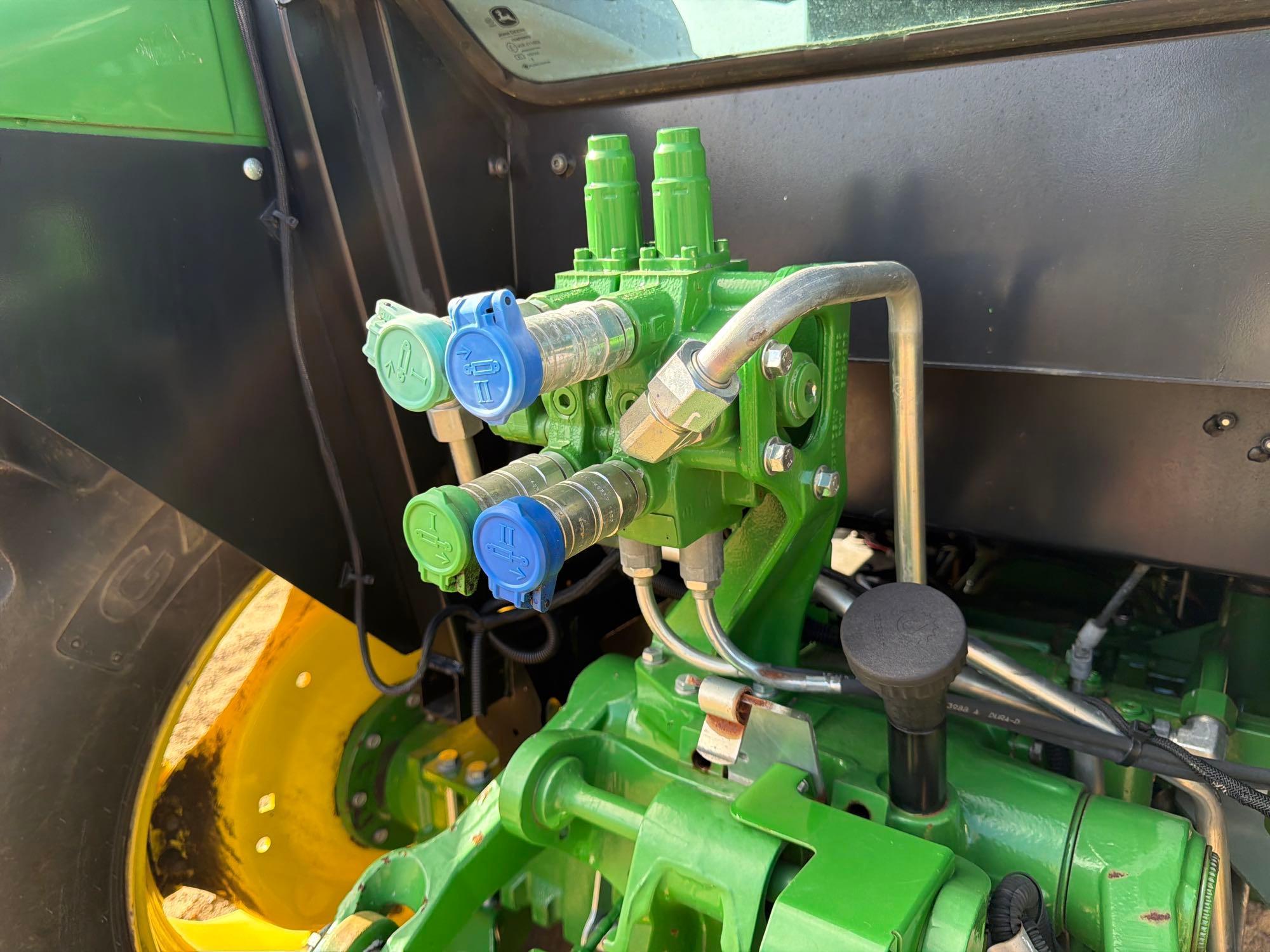 John Deere 5100E
