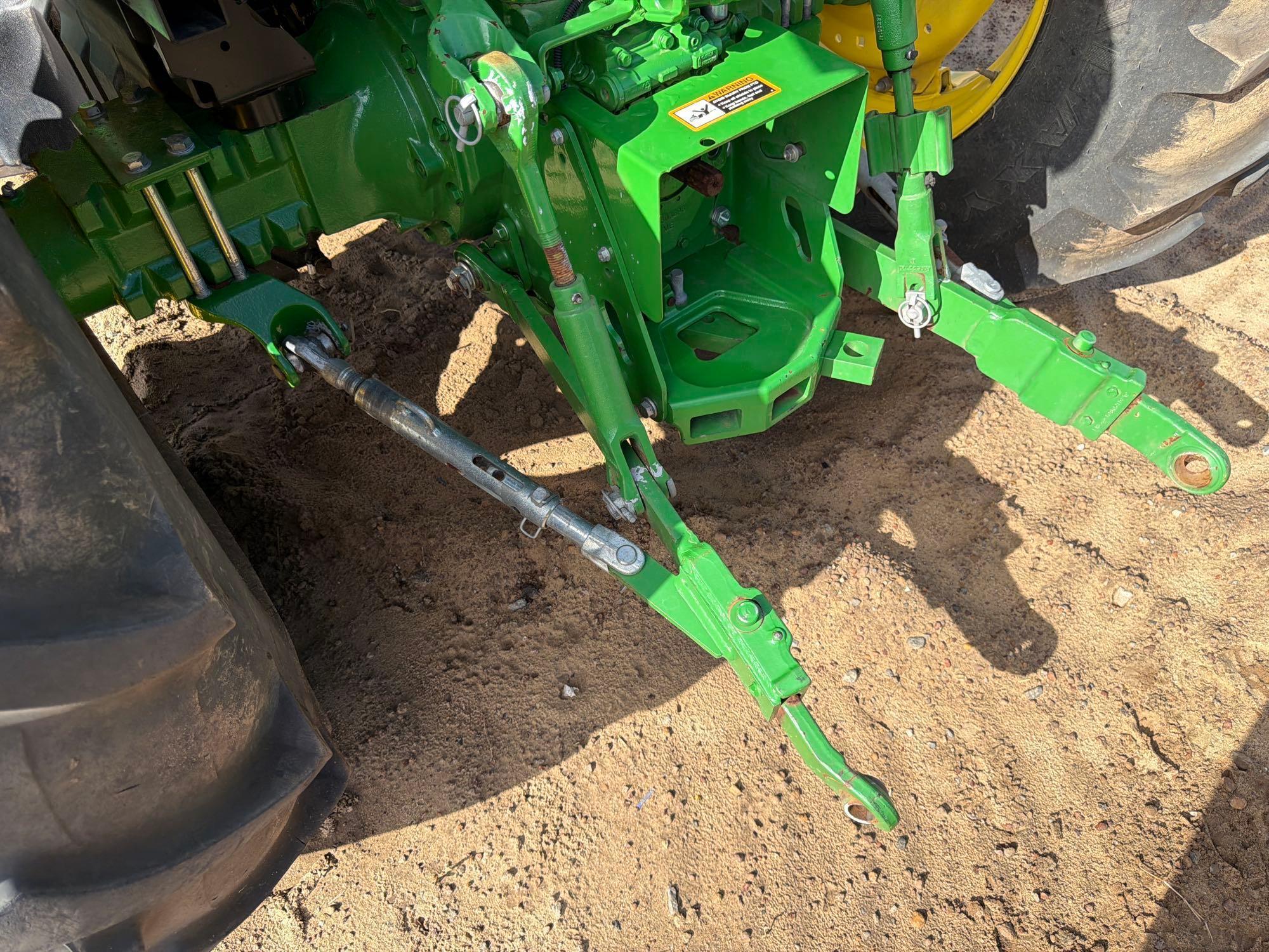 John Deere 5100E