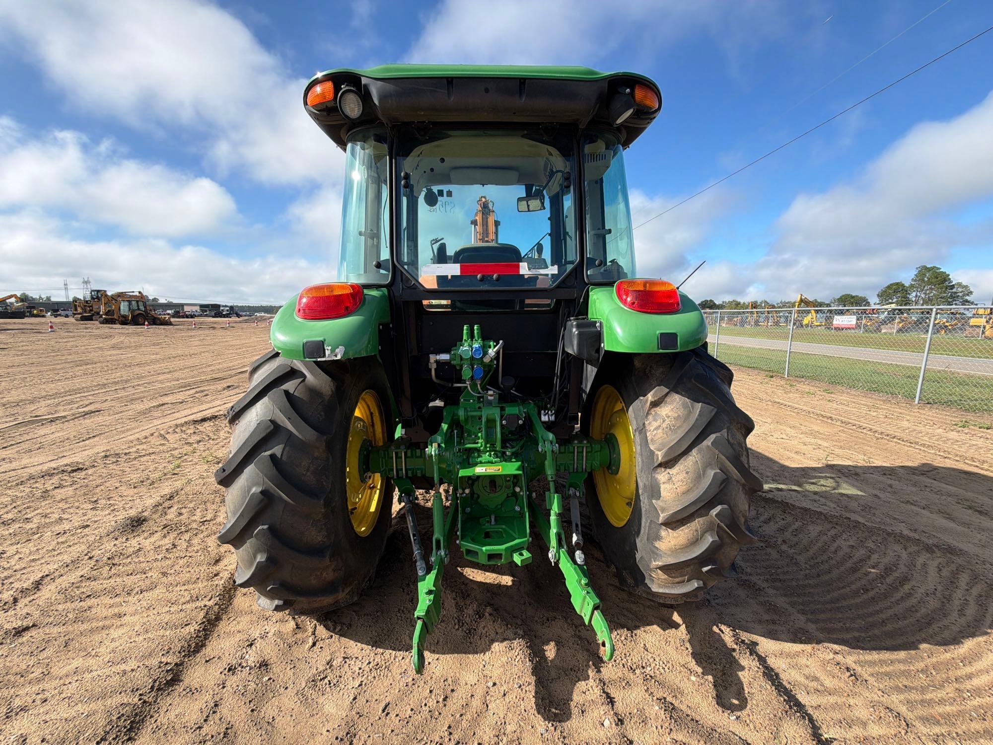 John Deere 5100E