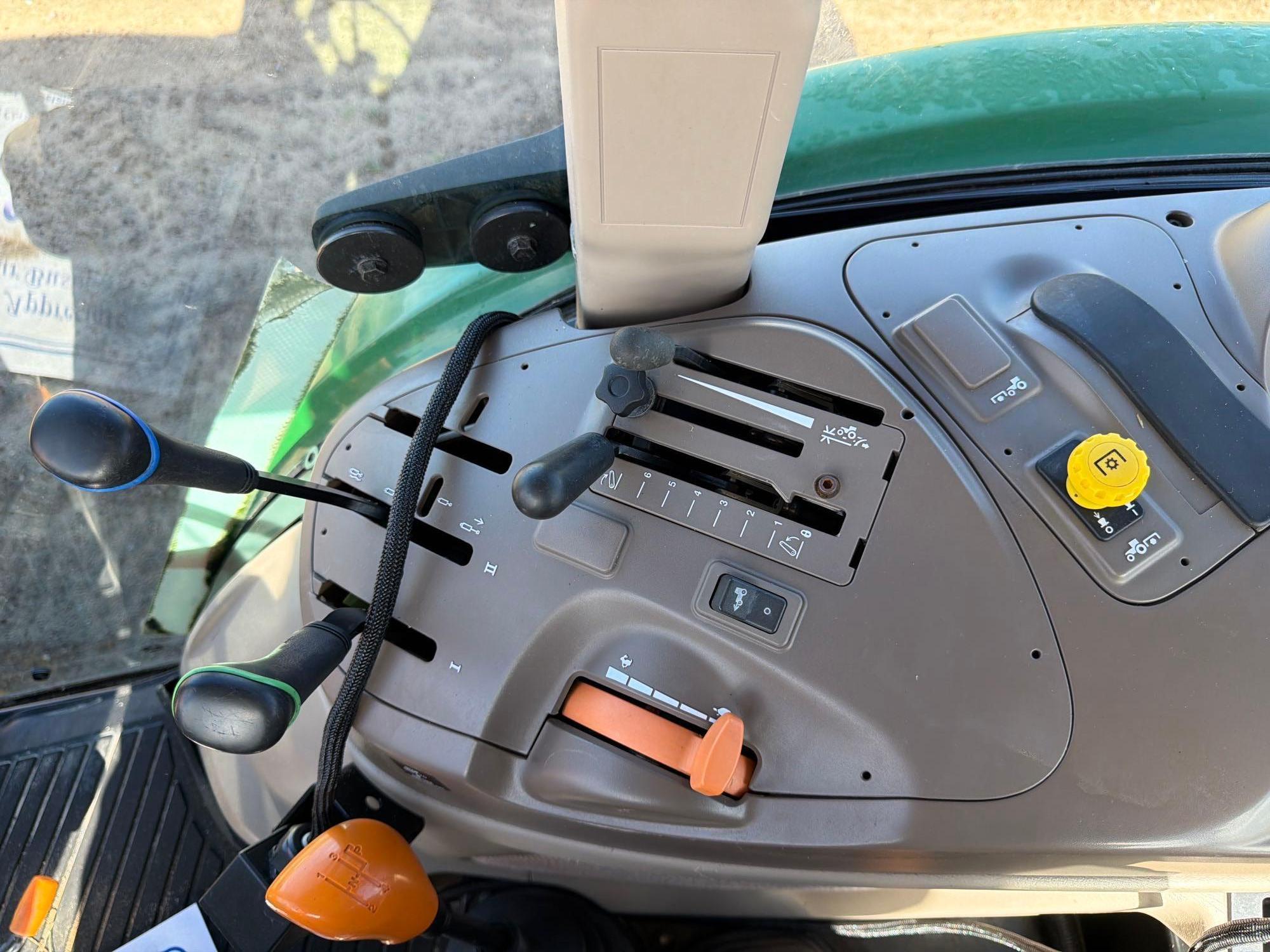 John Deere 5100E
