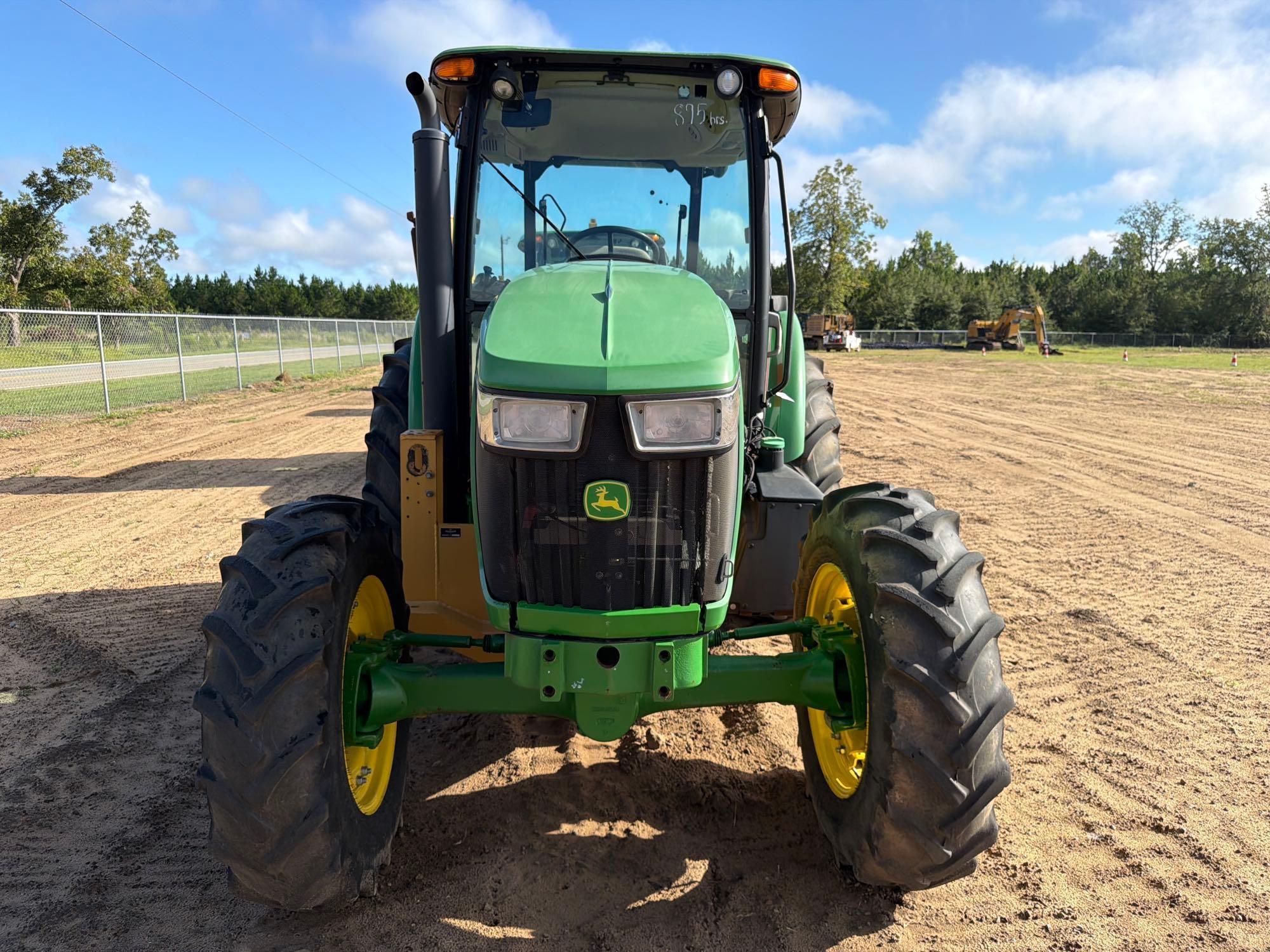 John Deere 5100E