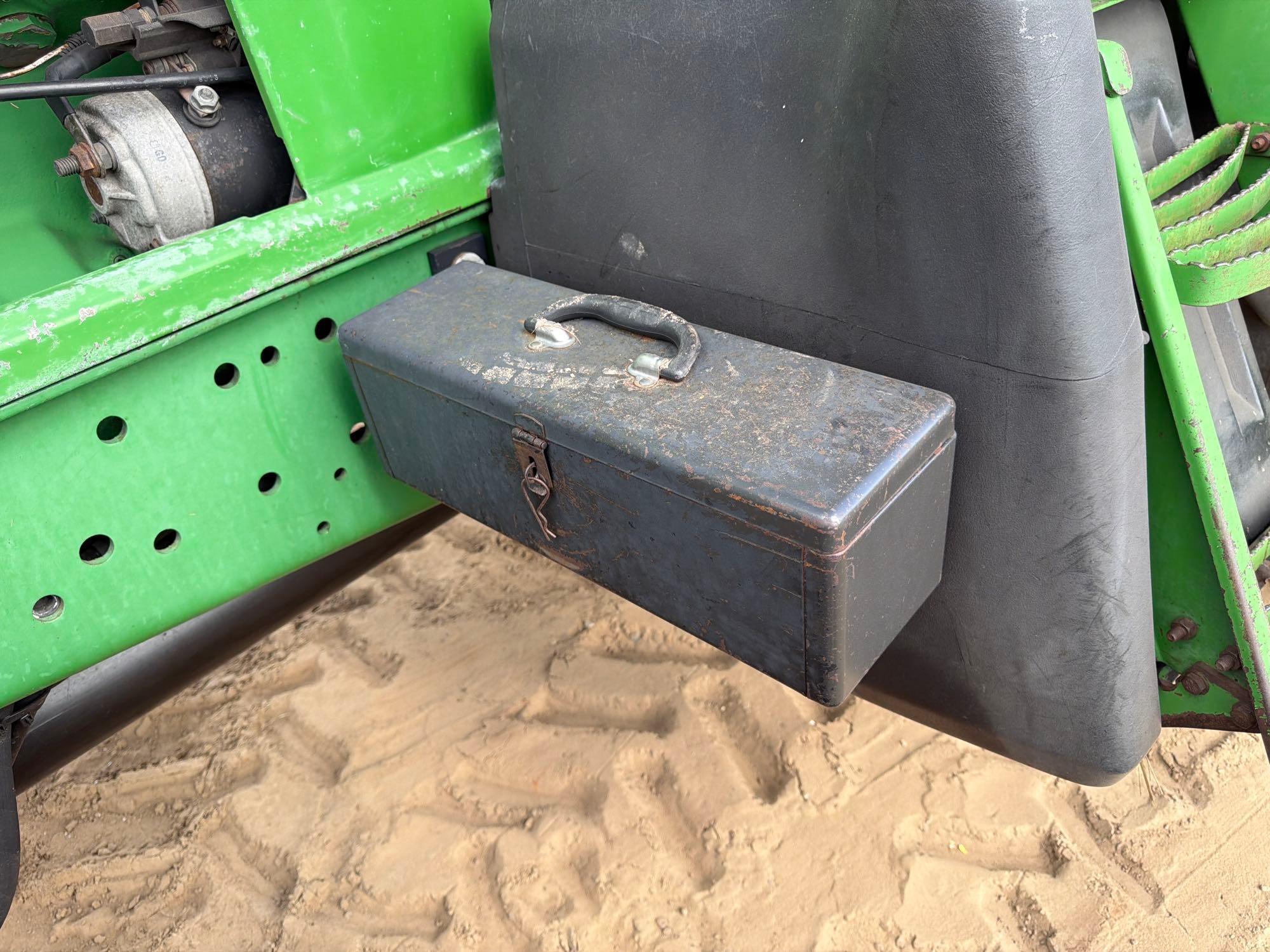 John Deere 7400