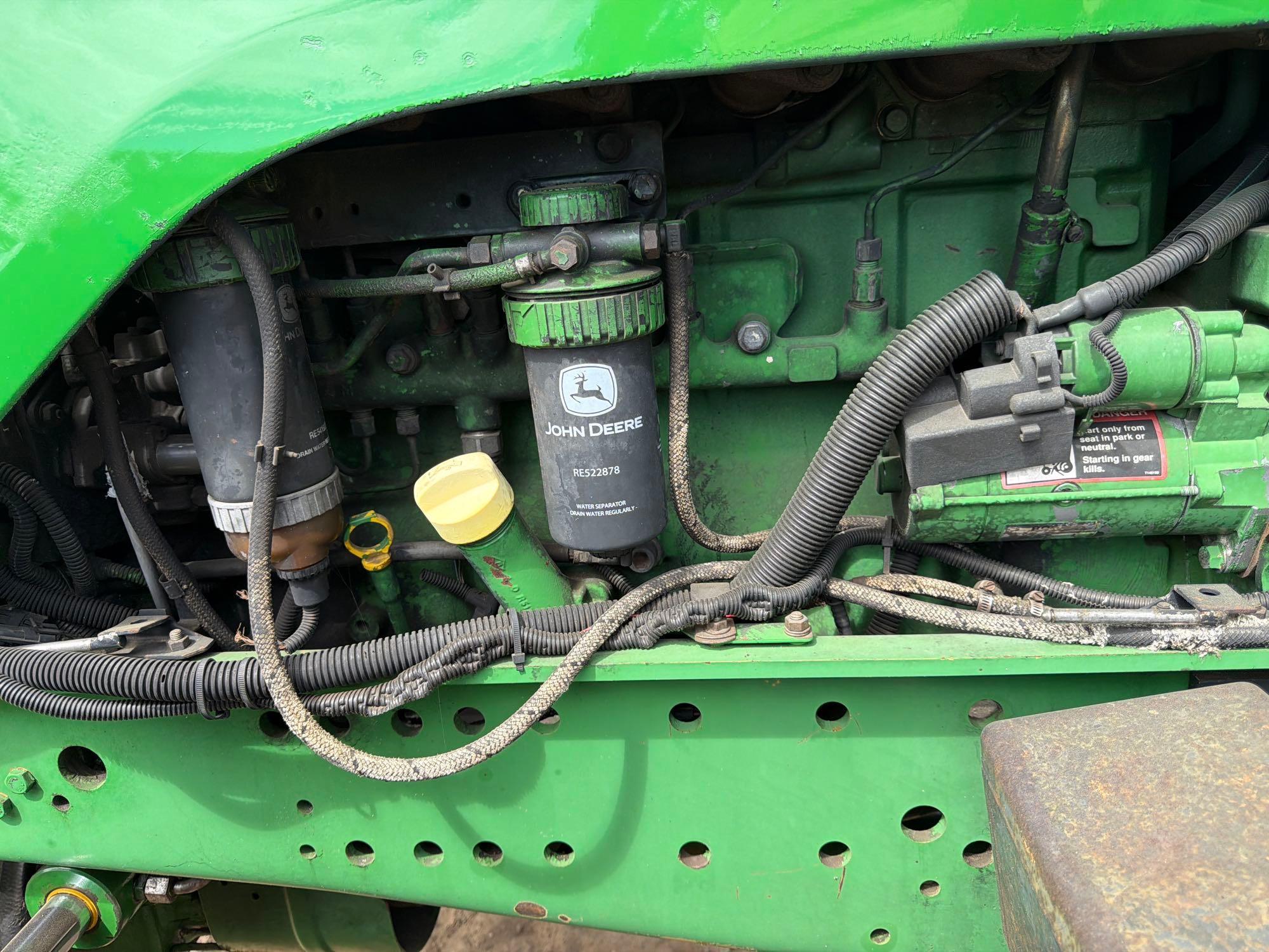 John Deere 7330