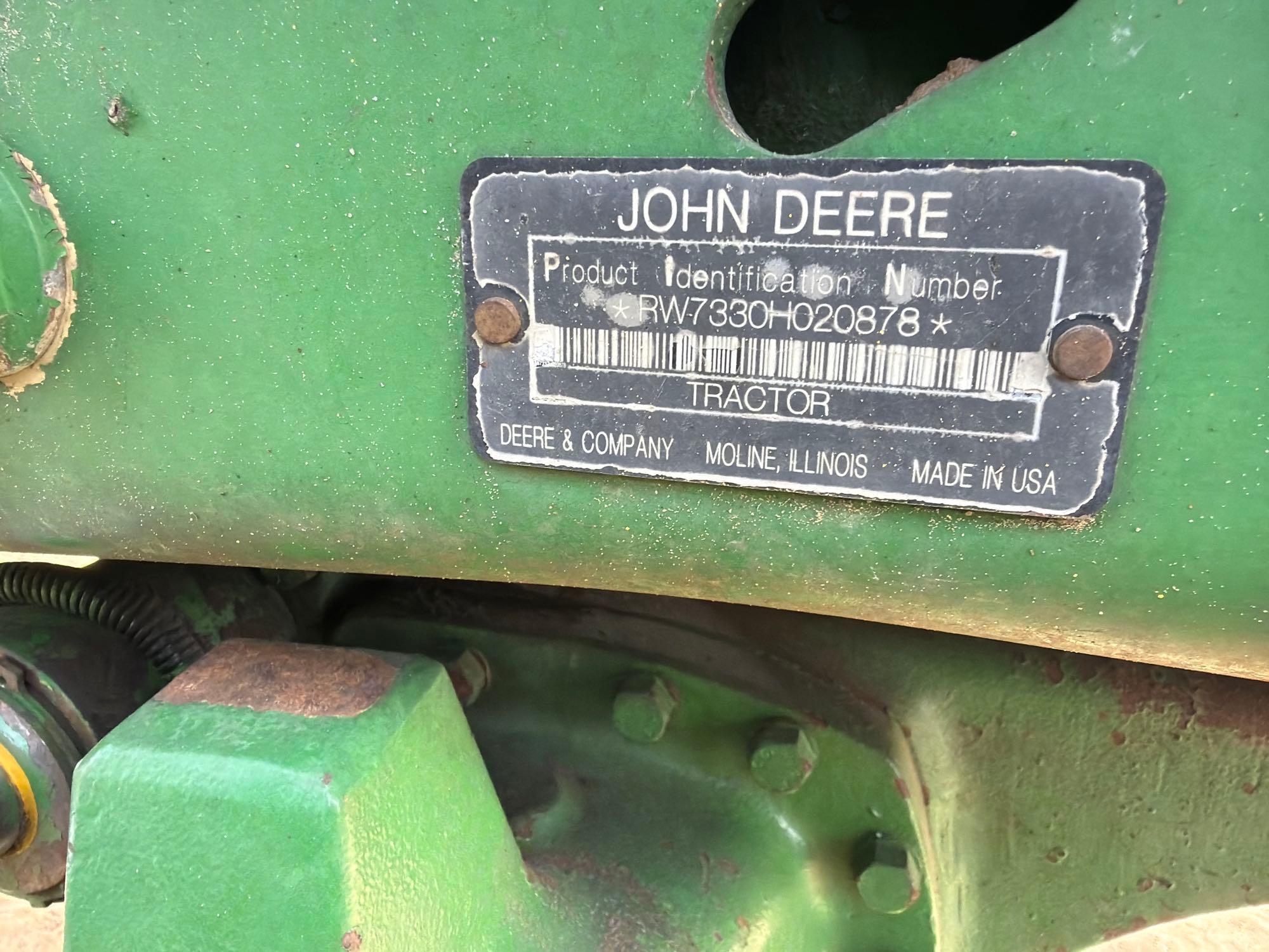 John Deere 7330