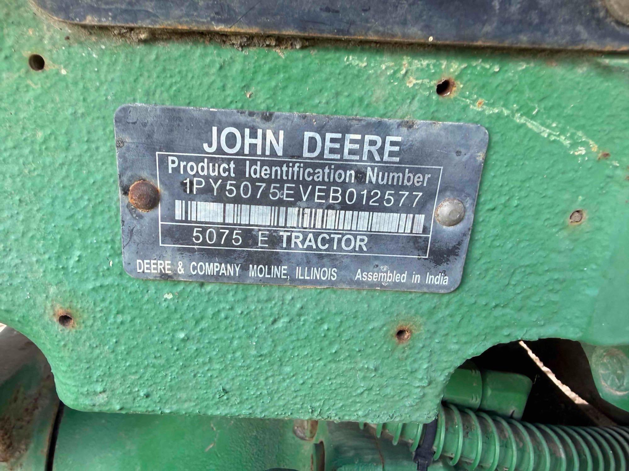 John Deere 5070